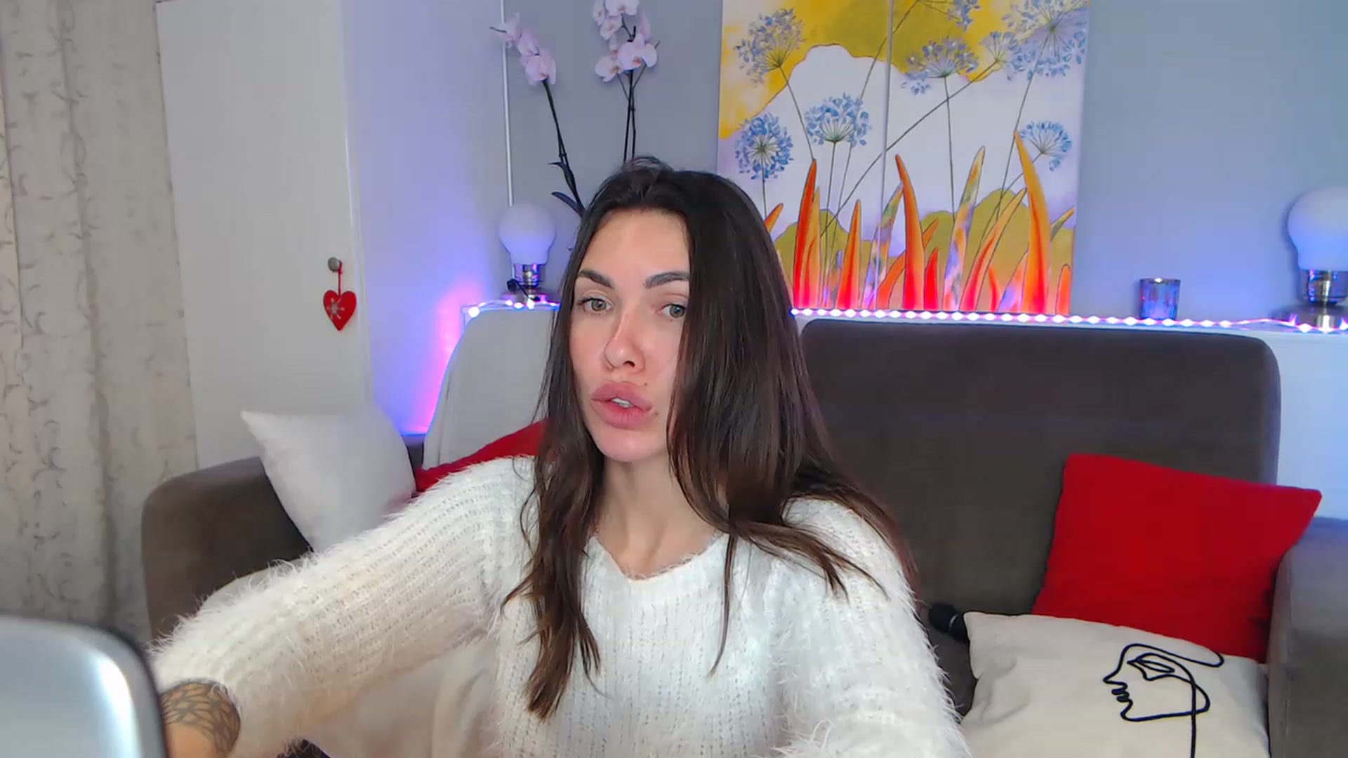 Gallery image thumbnail from VikiEvans's myfreecams stream on, 02/24/2023, 22:28 image 18 of 20