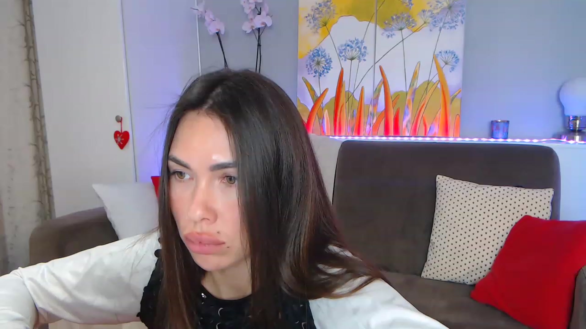 Gallery image thumbnail from VikiEvans's myfreecams stream on, 02/26/2023, 16:46 image 10 of 20
