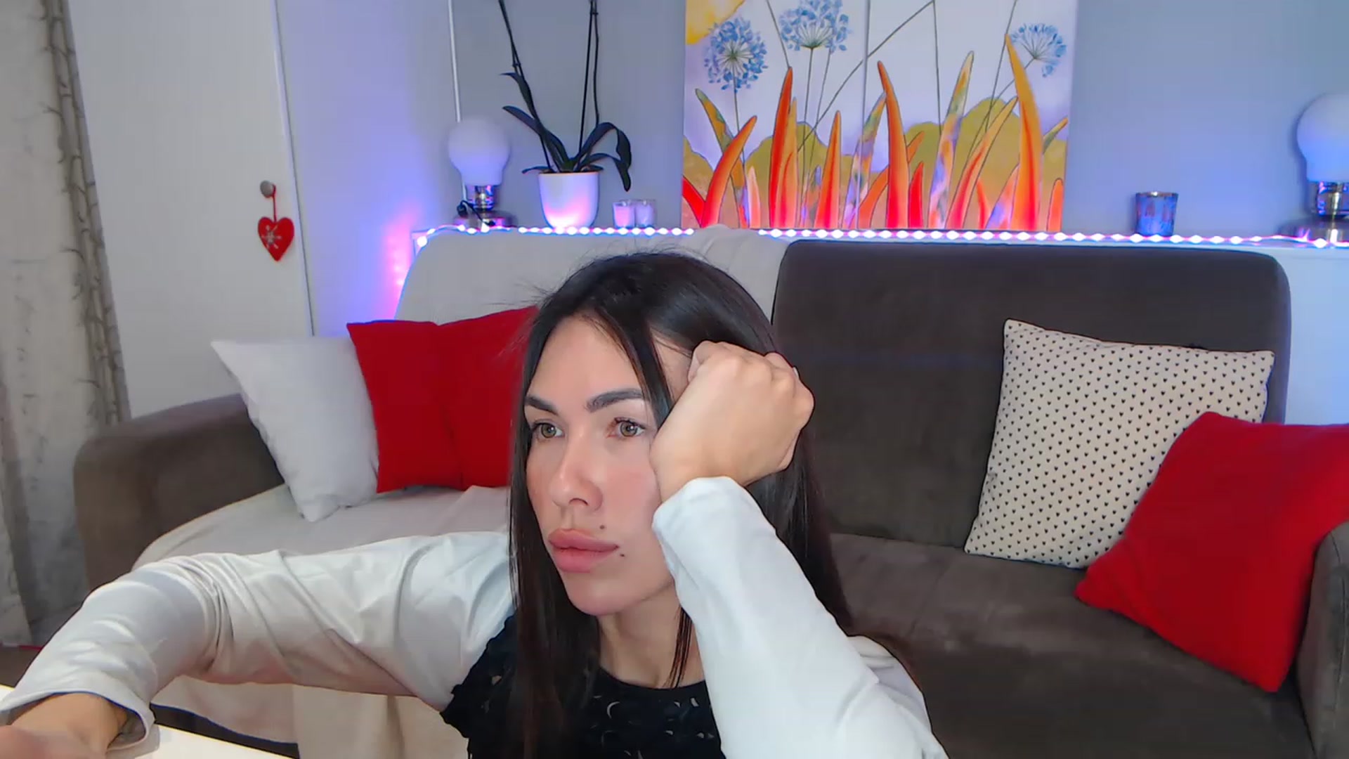 Gallery image thumbnail from VikiEvans's myfreecams stream on, 02/26/2023, 16:46 image 14 of 20
