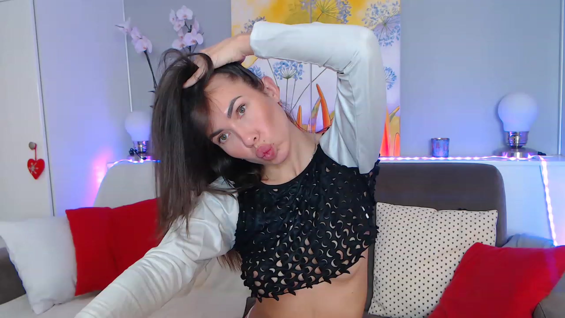 Gallery image thumbnail from VikiEvans's myfreecams stream on, 02/26/2023, 19:29 image 11 of 20