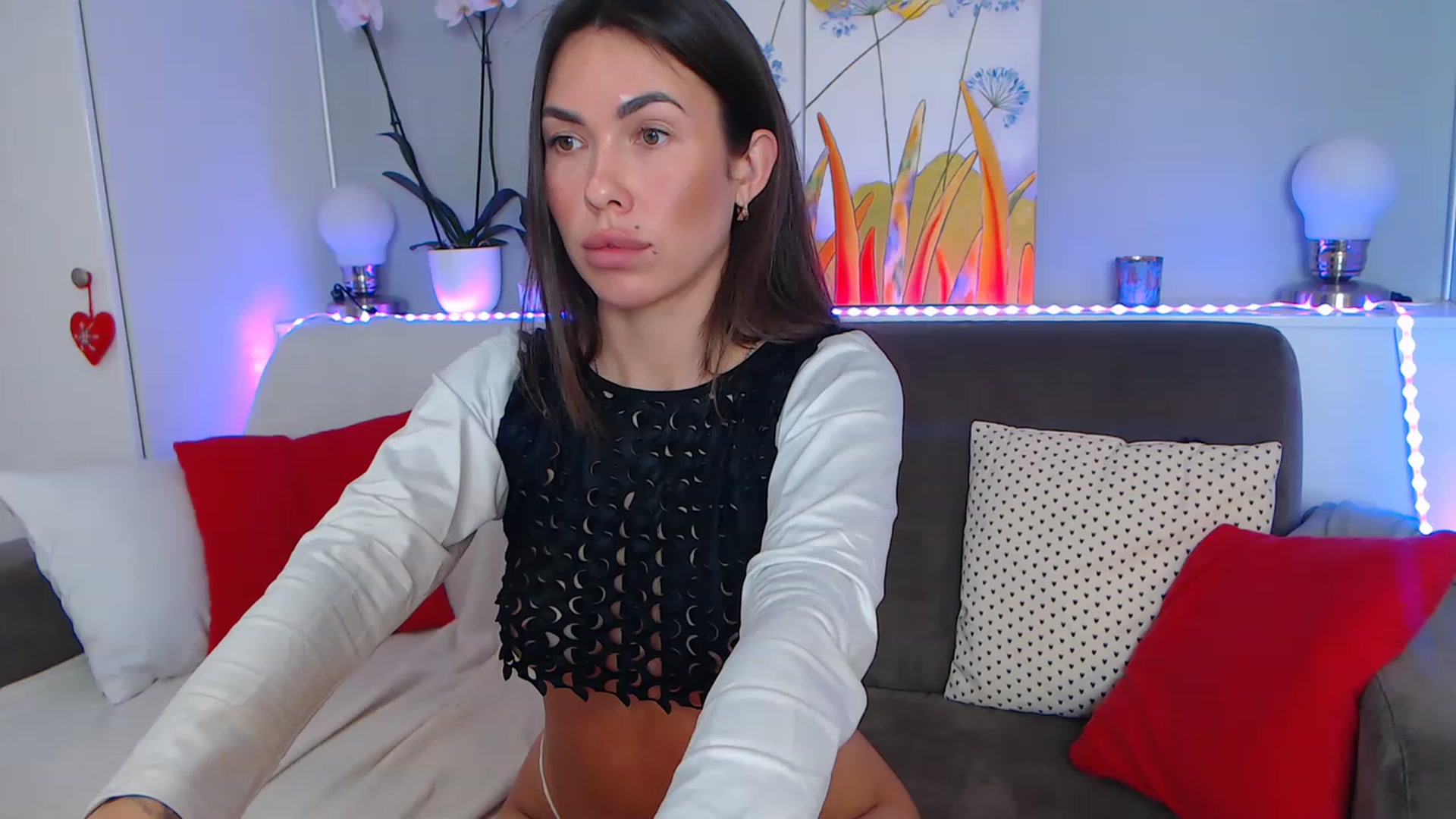 Gallery image thumbnail from VikiEvans's myfreecams stream on, 02/26/2023, 19:29 image 3 of 20