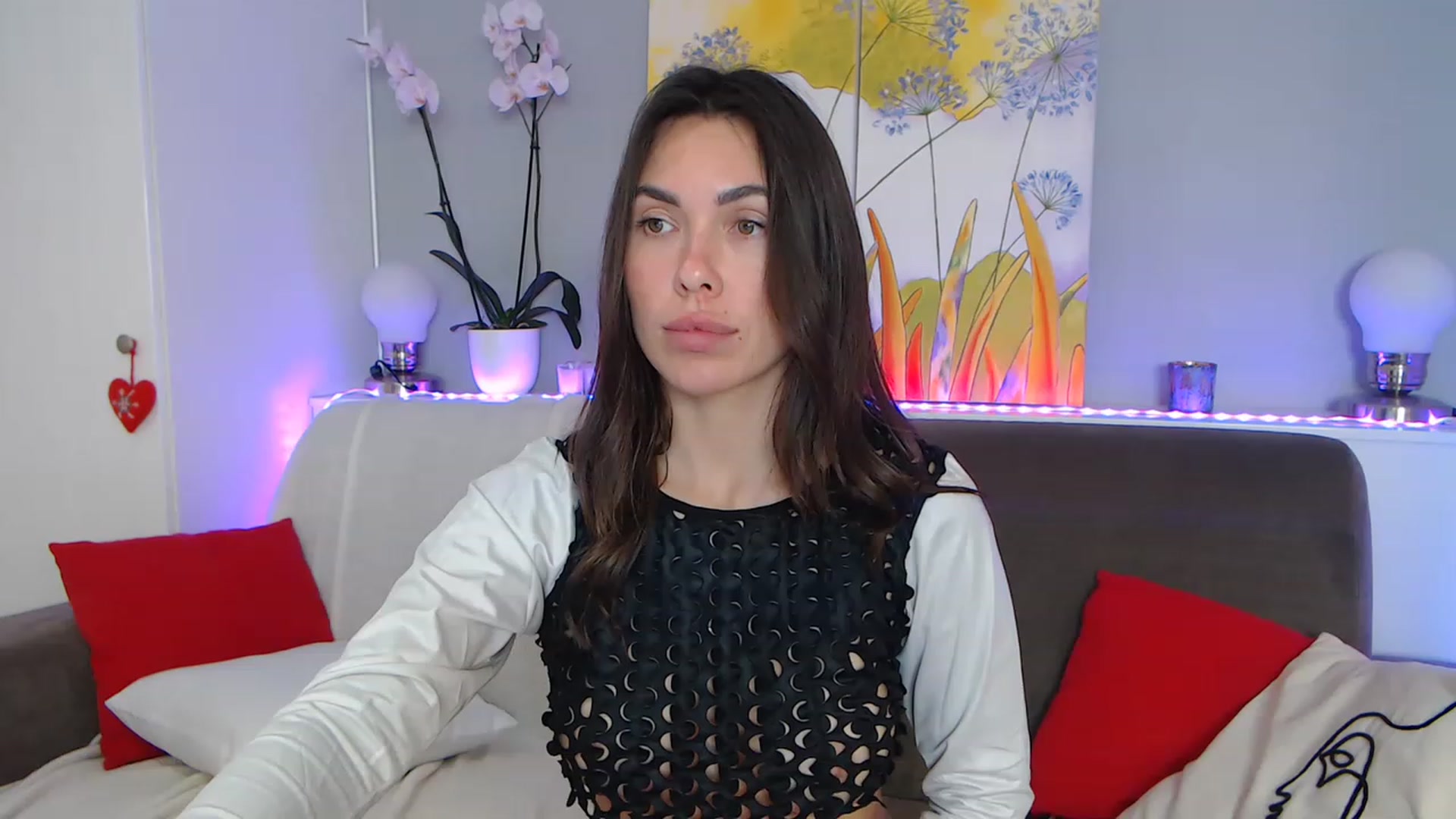 Gallery image thumbnail from VikiEvans's myfreecams stream on, 03/05/2023, 22:50 image 13 of 20