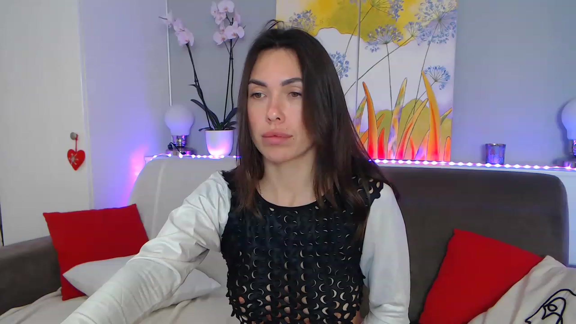 Gallery image thumbnail from VikiEvans's myfreecams stream on, 03/05/2023, 22:50 image 5 of 20