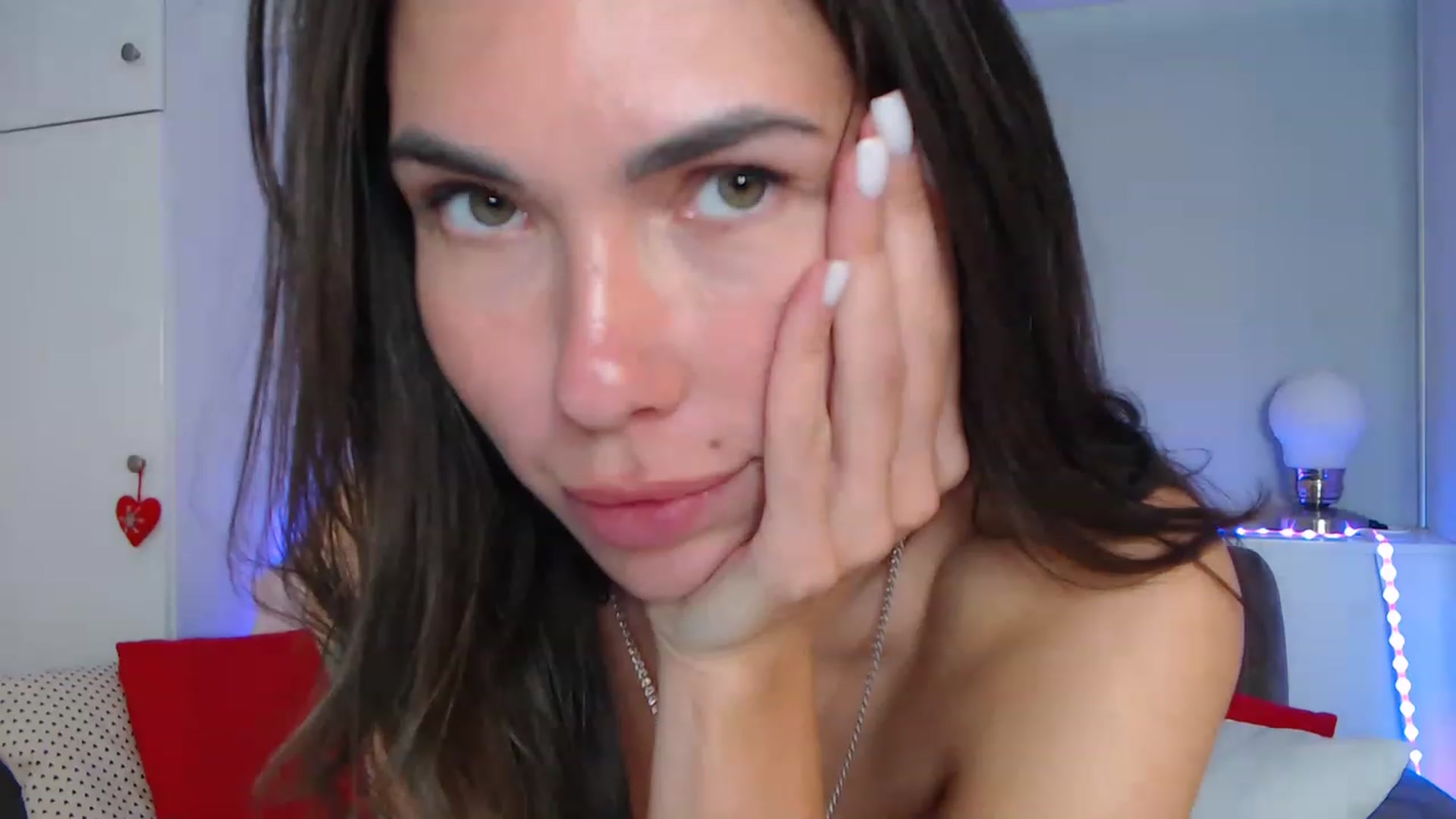 Gallery image thumbnail from VikiEvans's myfreecams stream on, 03/06/2023, 21:08 image 18 of 20