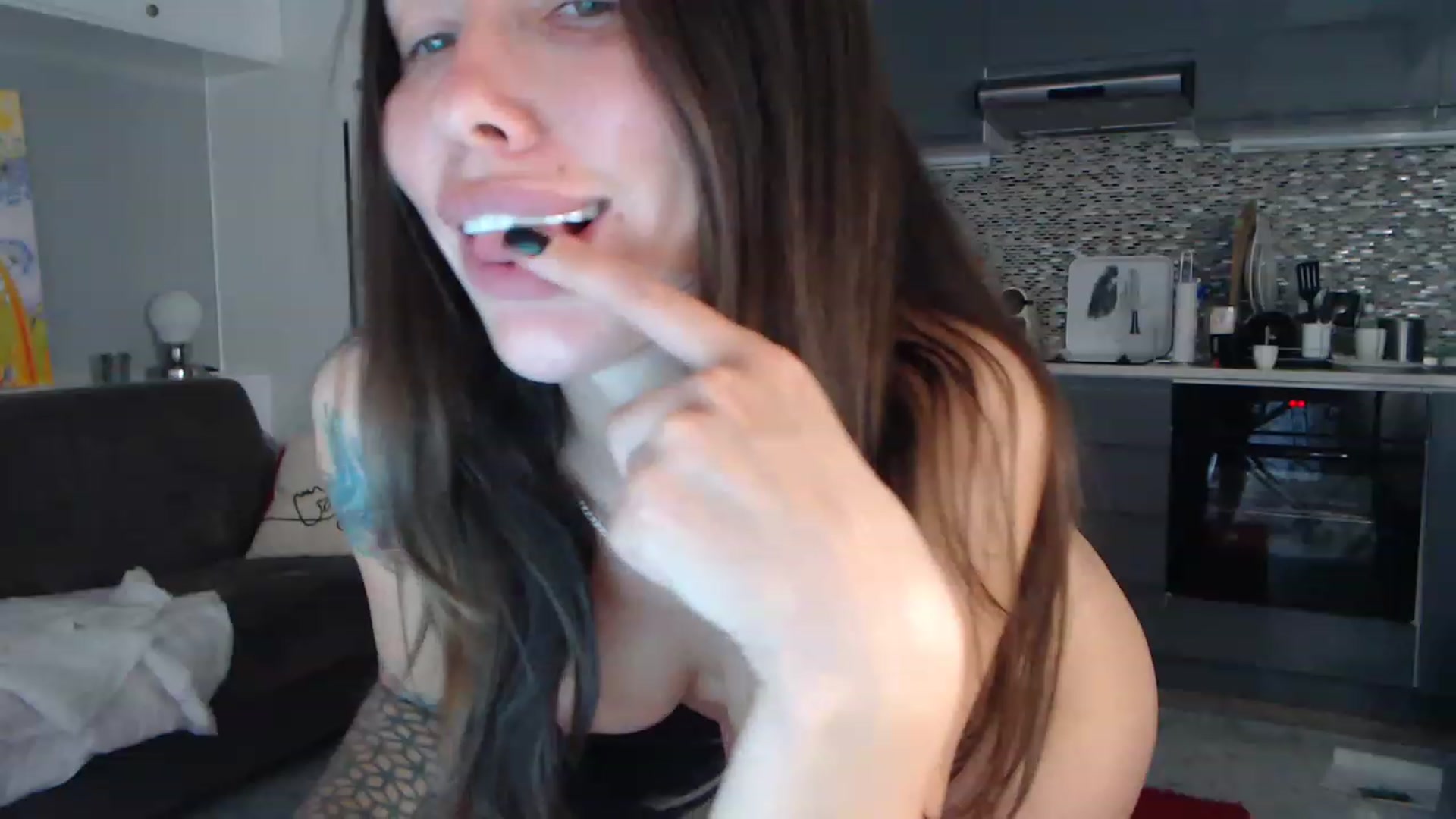 Gallery image thumbnail from VikiEvans's myfreecams stream on, 03/21/2023, 17:39 image 10 of 20