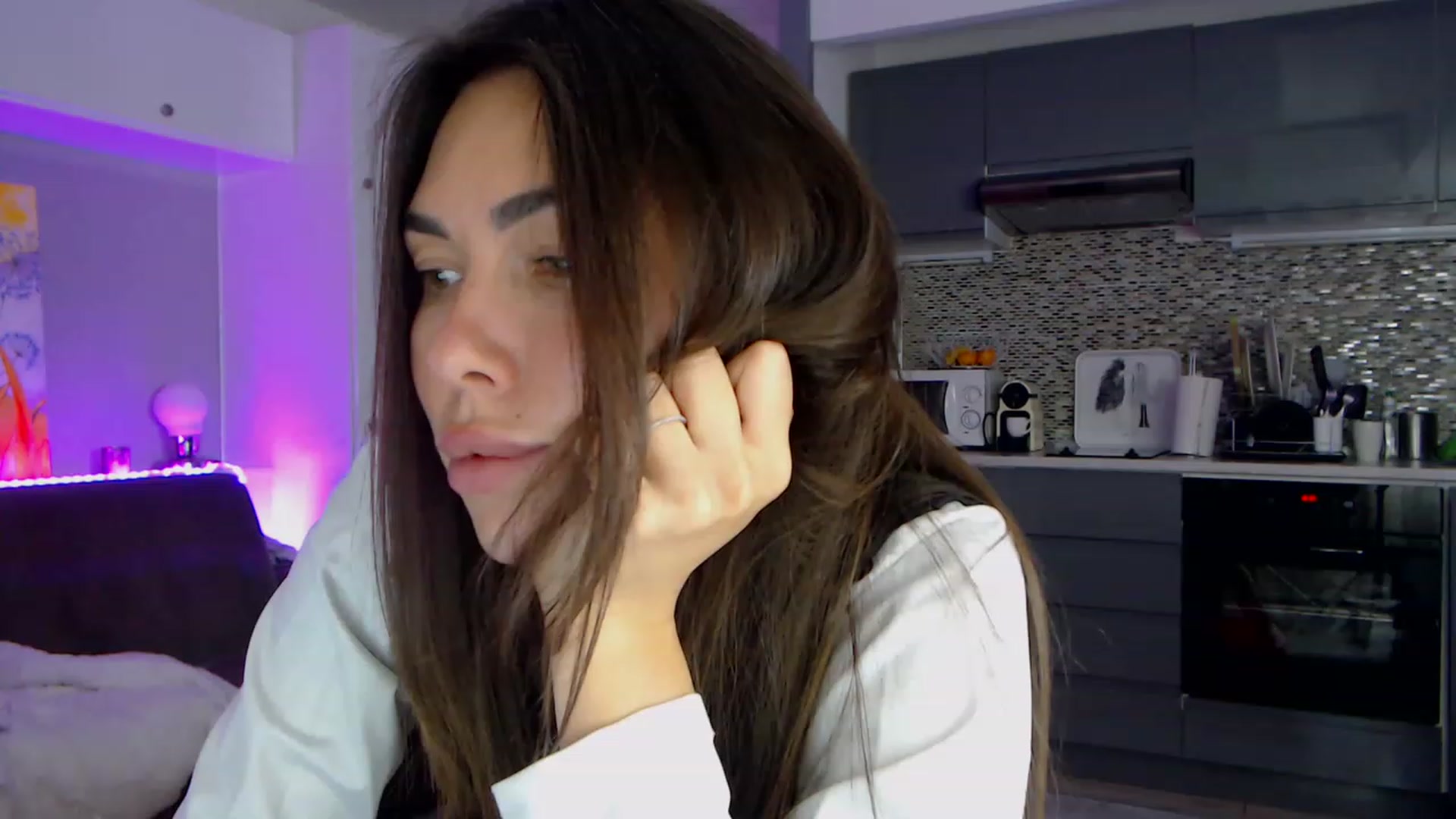 Gallery image thumbnail from VikiEvans's myfreecams stream on, 03/26/2023, 16:41 image 11 of 20