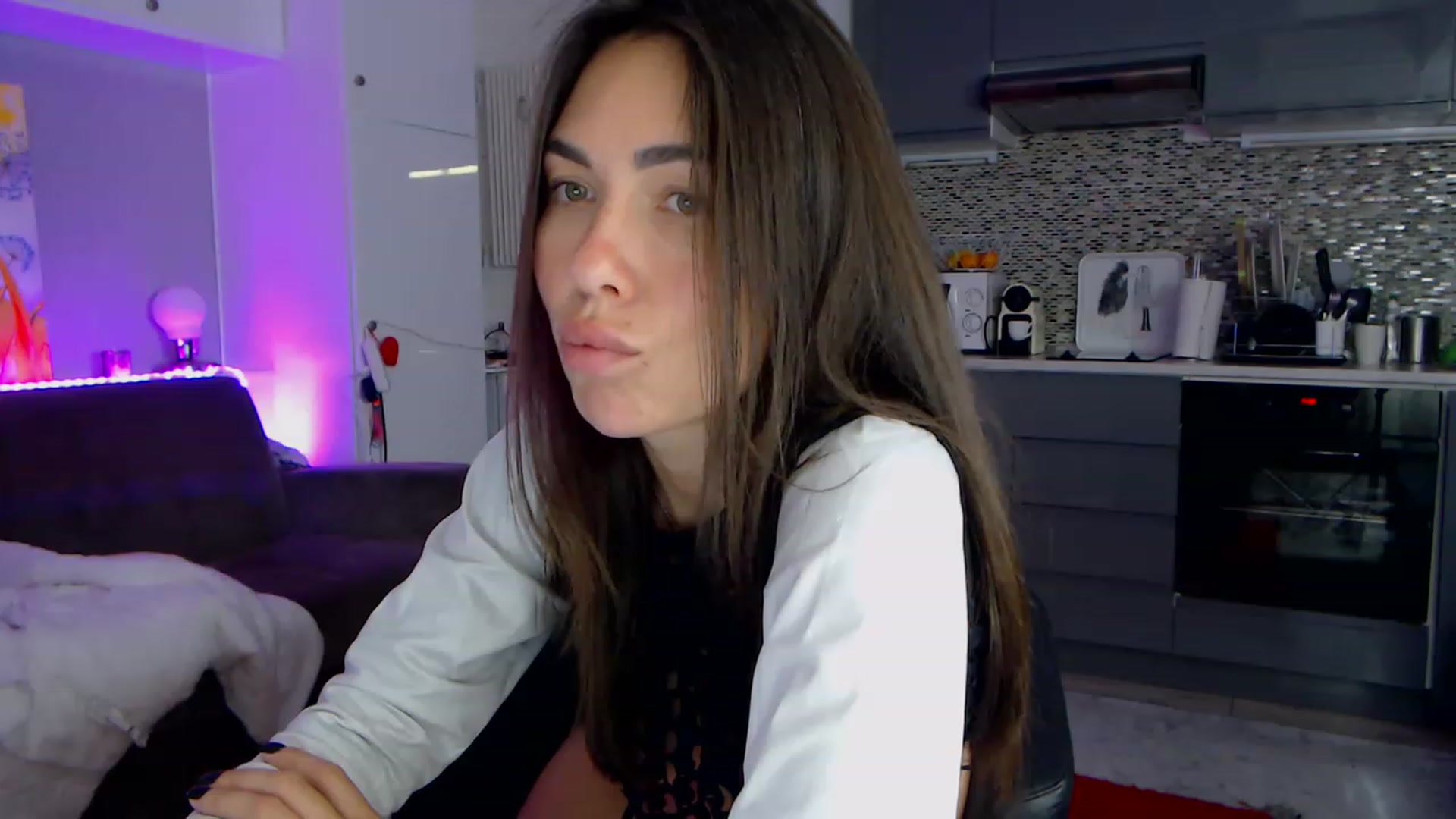 Gallery image thumbnail from VikiEvans's myfreecams stream on, 03/26/2023, 16:41 image 14 of 20