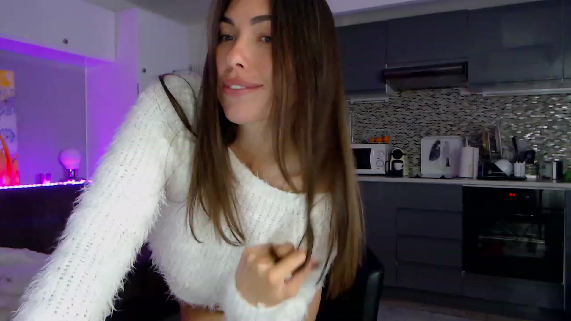 Gallery image thumbnail from VikiEvans's myfreecams stream on, 03/26/2023, 19:03 image 1 of 20