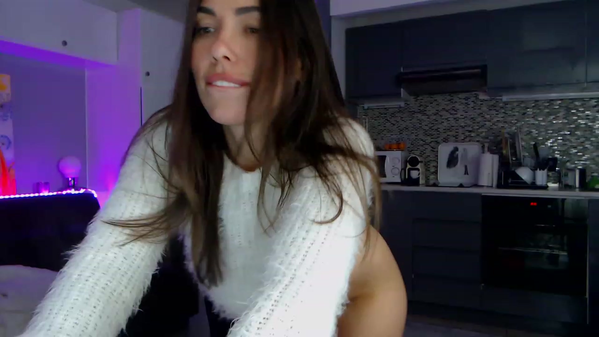 Gallery image thumbnail from VikiEvans's myfreecams stream on, 03/26/2023, 19:03 image 9 of 20