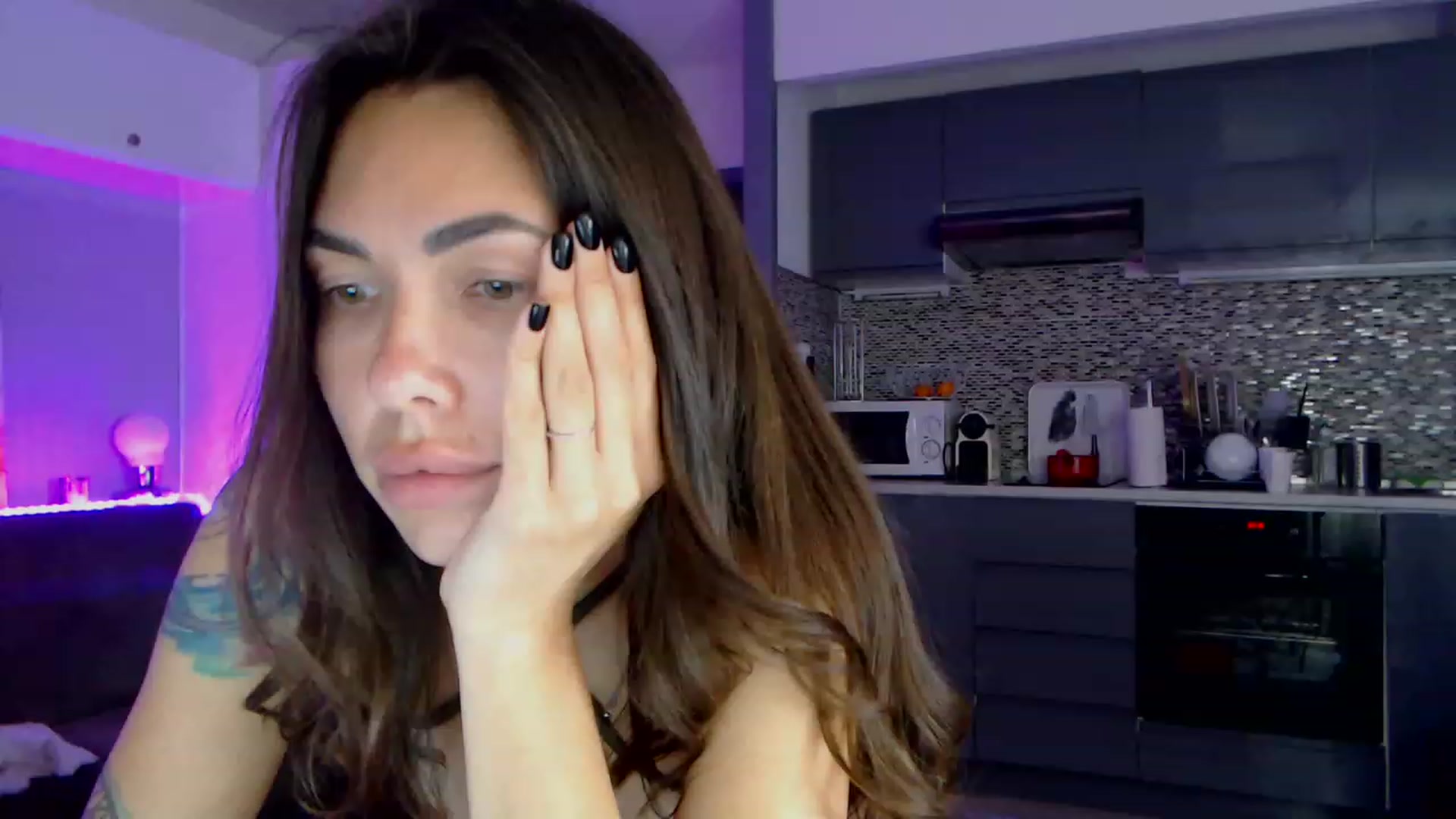 Gallery image thumbnail from VikiEvans's myfreecams stream on, 03/28/2023, 23:00 image 3 of 20