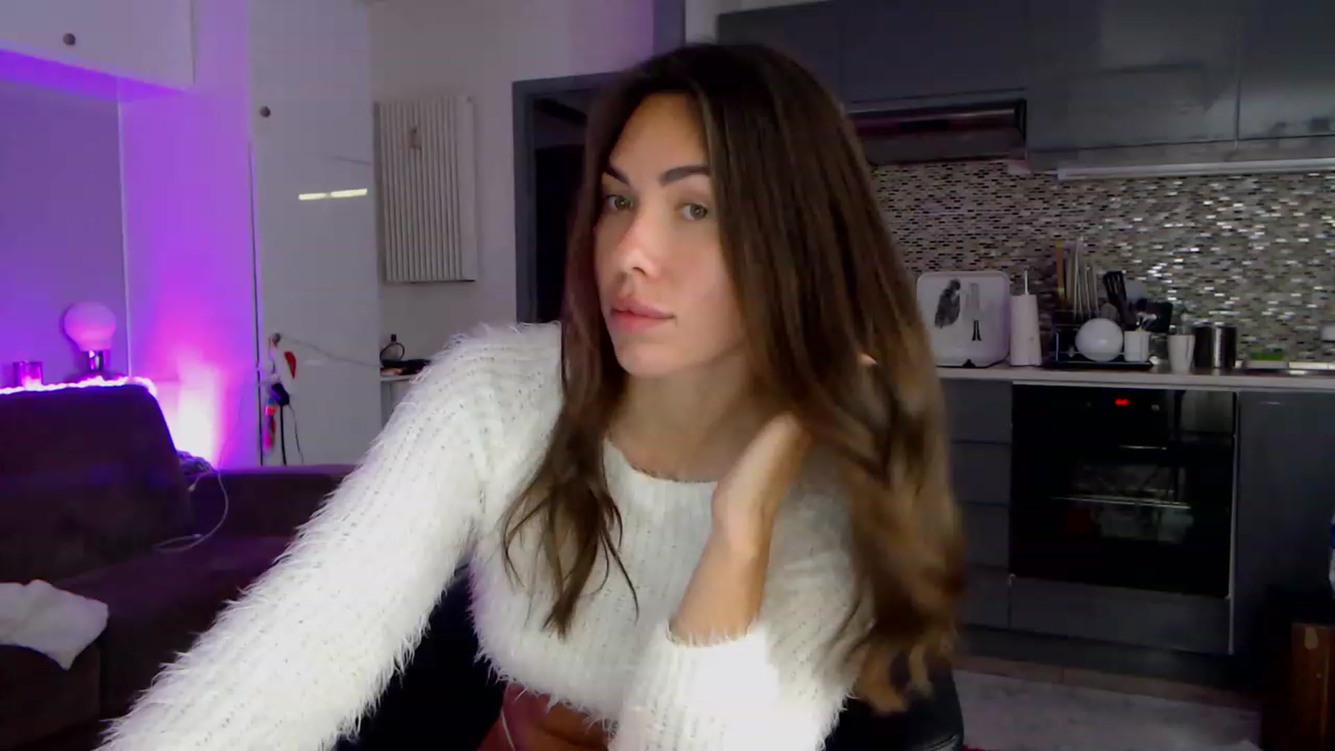 Gallery image thumbnail from VikiEvans's myfreecams stream on, 04/02/2023, 16:40 image 1 of 20