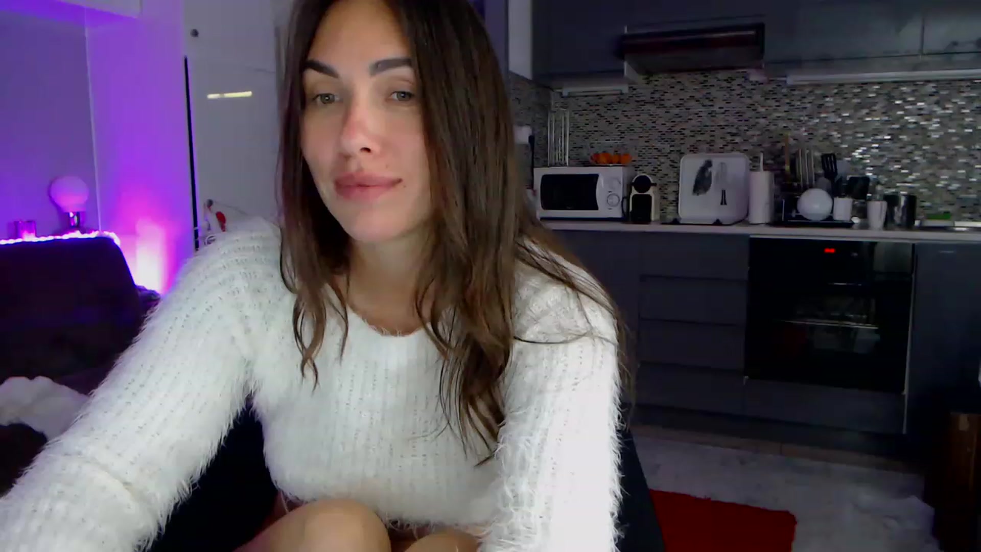 Gallery image thumbnail from VikiEvans's myfreecams stream on, 04/02/2023, 21:57 image 3 of 20