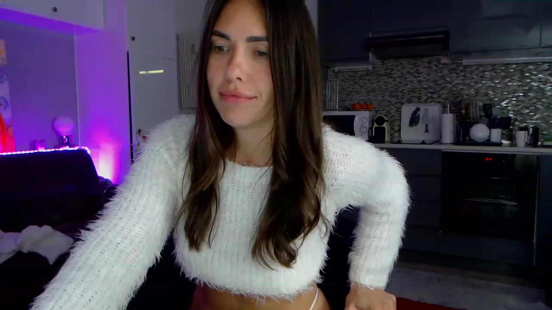 Gallery image thumbnail from VikiEvans's myfreecams stream on, 04/02/2023, 21:57 image 16 of 20