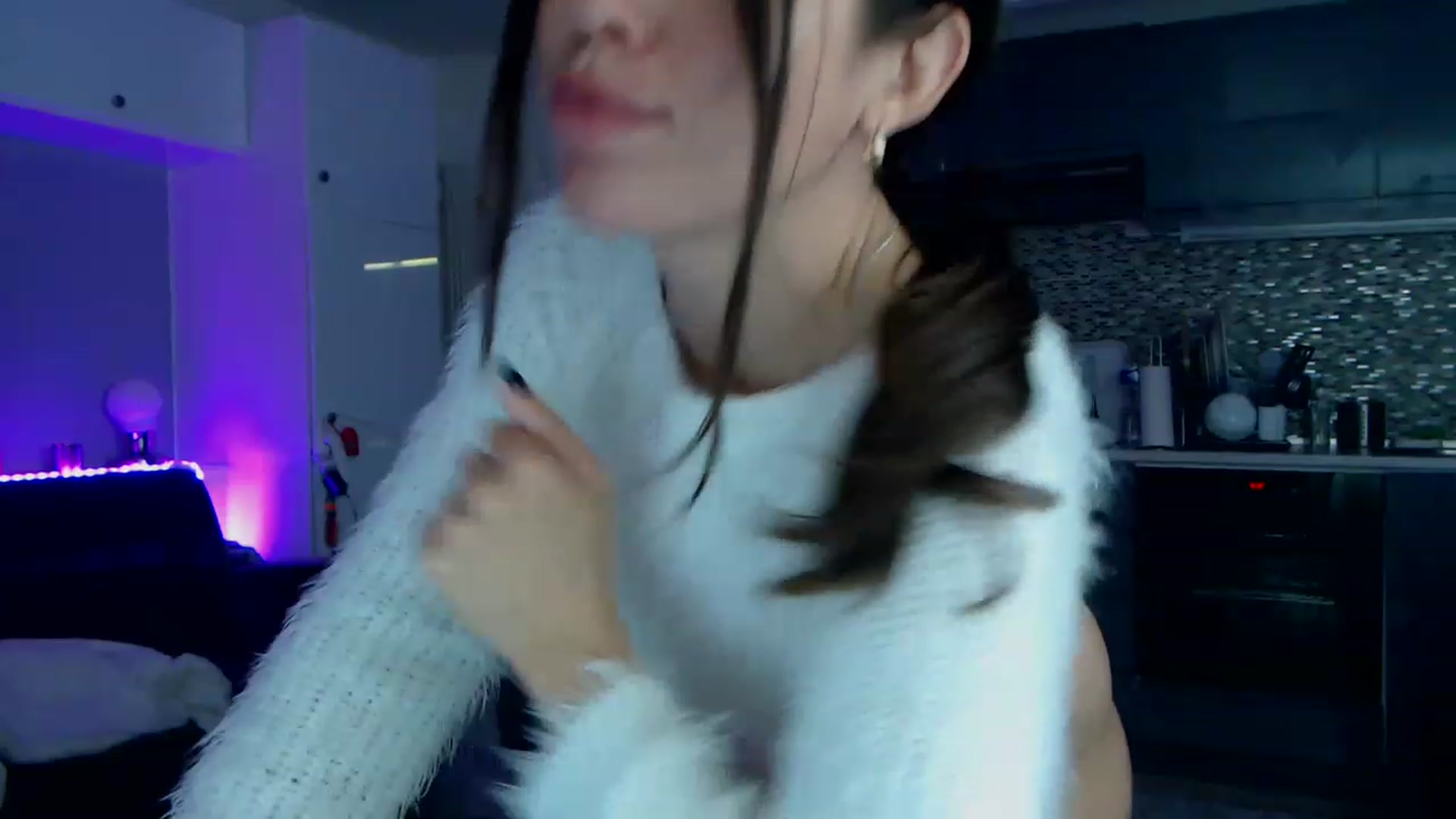 Gallery image thumbnail from VikiEvans's myfreecams stream on, 04/03/2023, 15:57 image 10 of 20