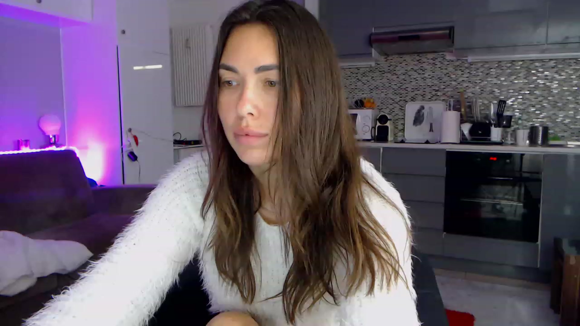 Gallery image thumbnail from VikiEvans's myfreecams stream on, 04/12/2023, 20:44 image 16 of 20