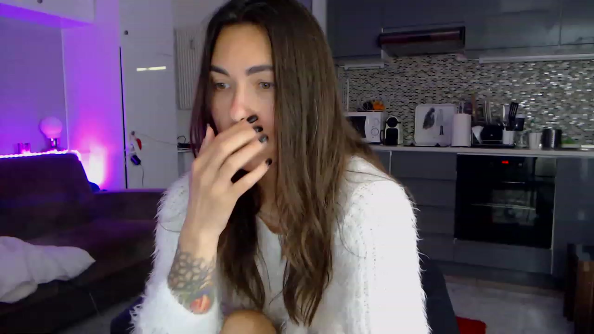 Gallery image thumbnail from VikiEvans's myfreecams stream on, 04/12/2023, 20:44 image 15 of 20