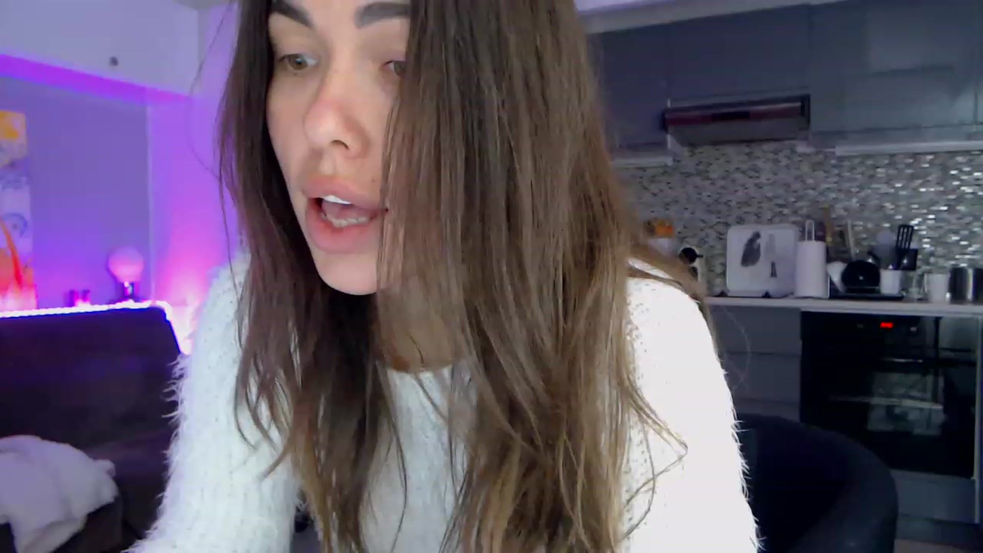 Gallery image thumbnail from VikiEvans's myfreecams stream on, 04/12/2023, 22:55 image 14 of 20
