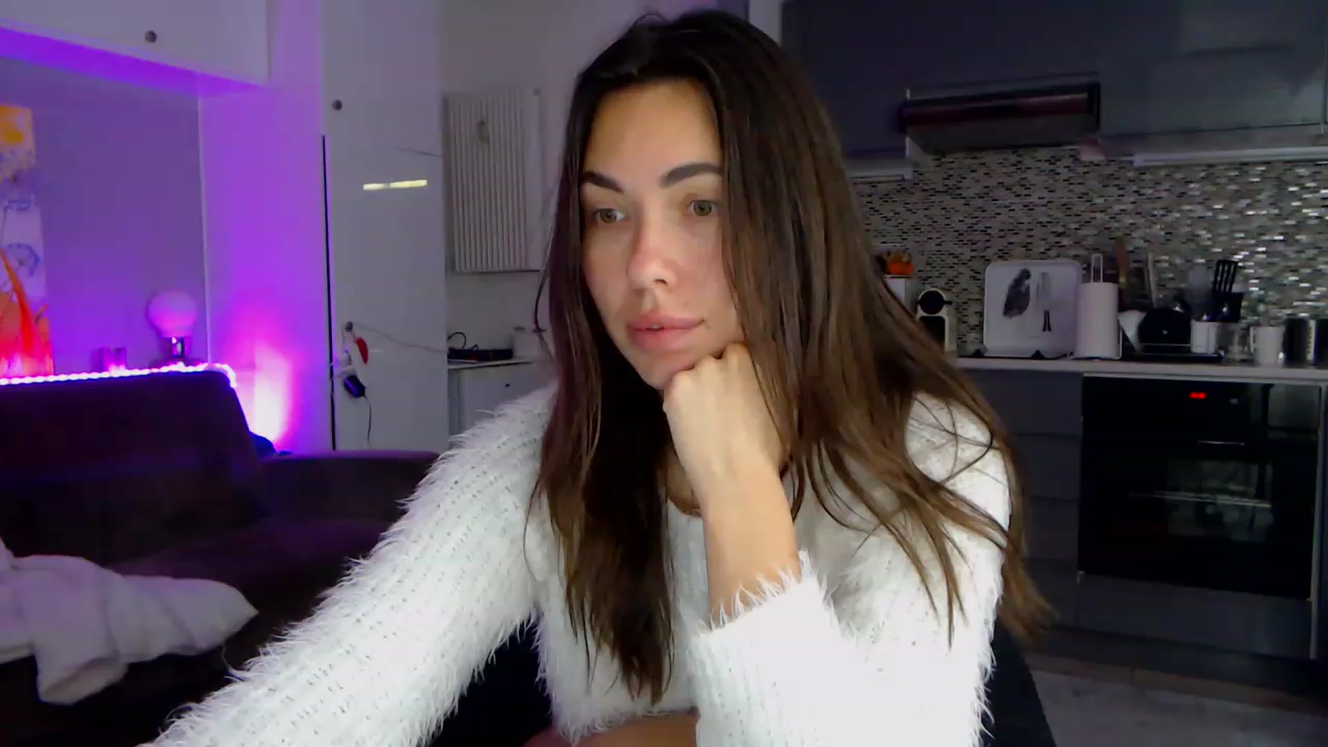 Gallery image thumbnail from VikiEvans's myfreecams stream on, 04/12/2023, 22:55 image 3 of 20