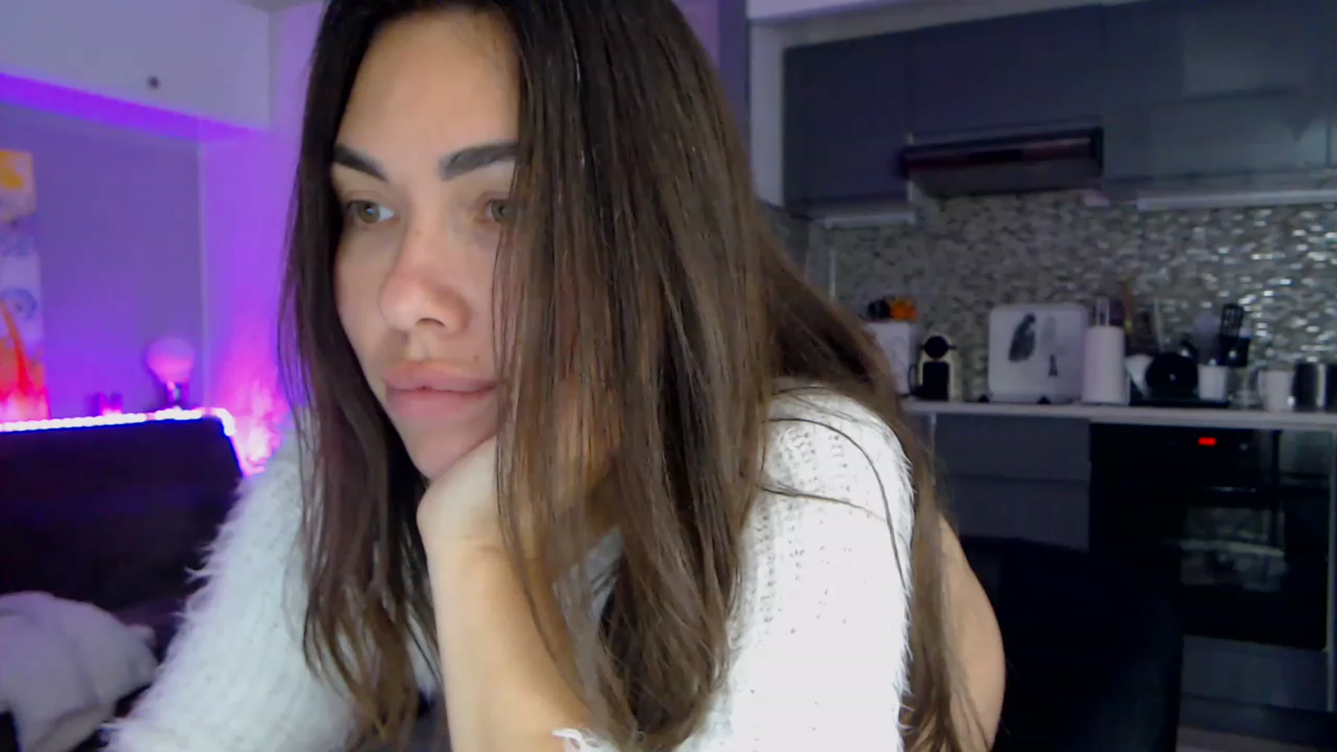Gallery image thumbnail from VikiEvans's myfreecams stream on, 04/12/2023, 22:55 image 17 of 20