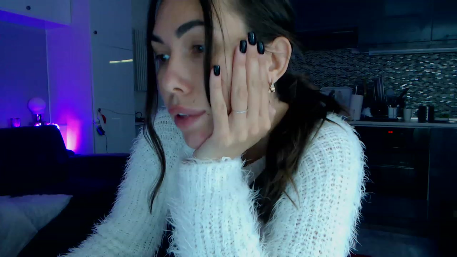 Gallery image thumbnail from VikiEvans's myfreecams stream on, 04/13/2023, 17:30 image 11 of 20