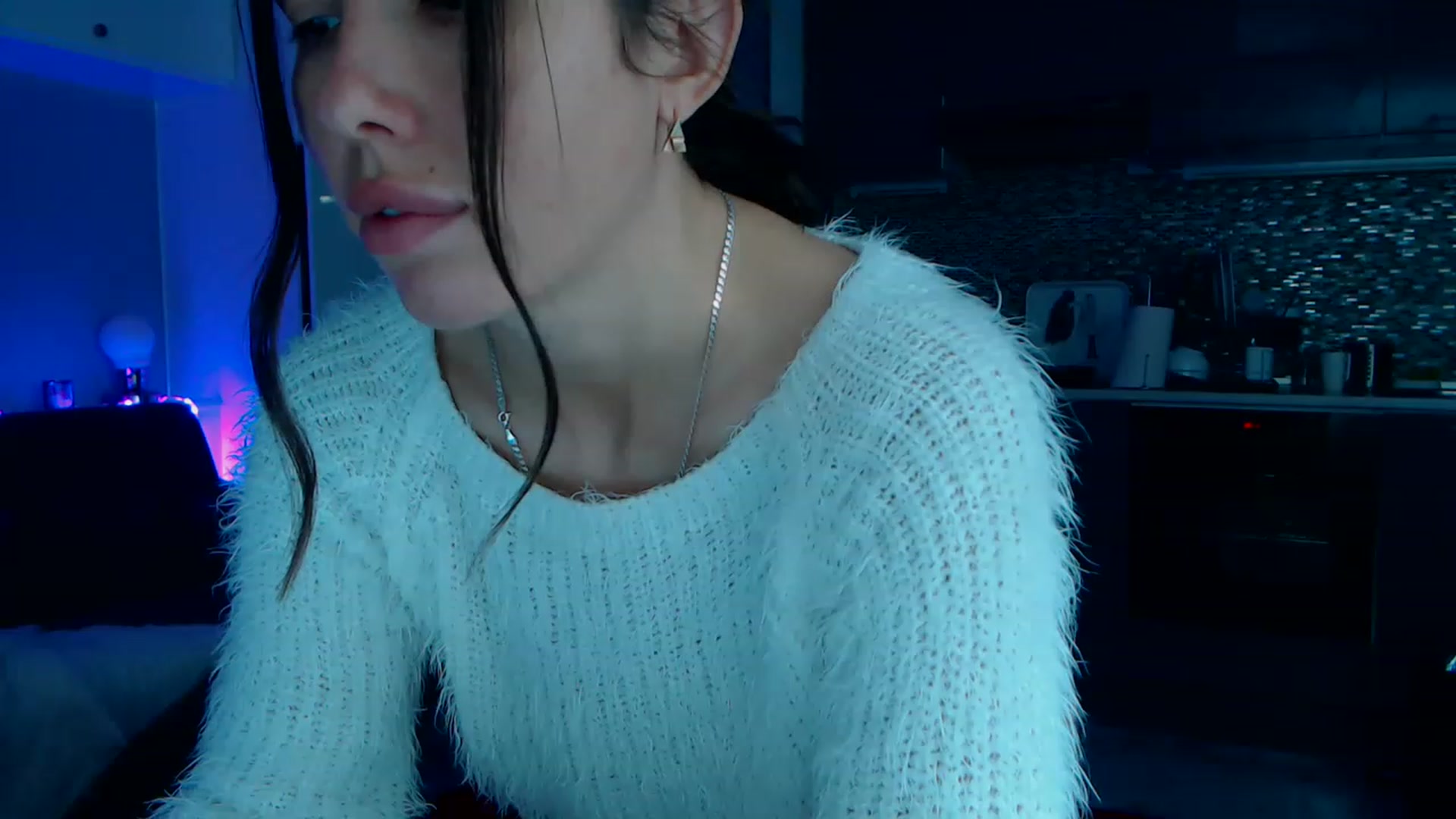 Gallery image thumbnail from VikiEvans's myfreecams stream on, 04/13/2023, 19:21 image 9 of 20