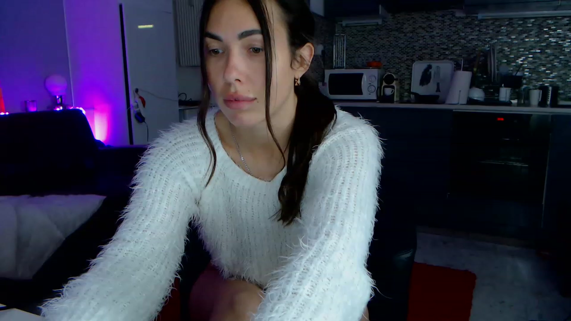 Gallery image thumbnail from VikiEvans's myfreecams stream on, 04/13/2023, 21:27 image 1 of 20