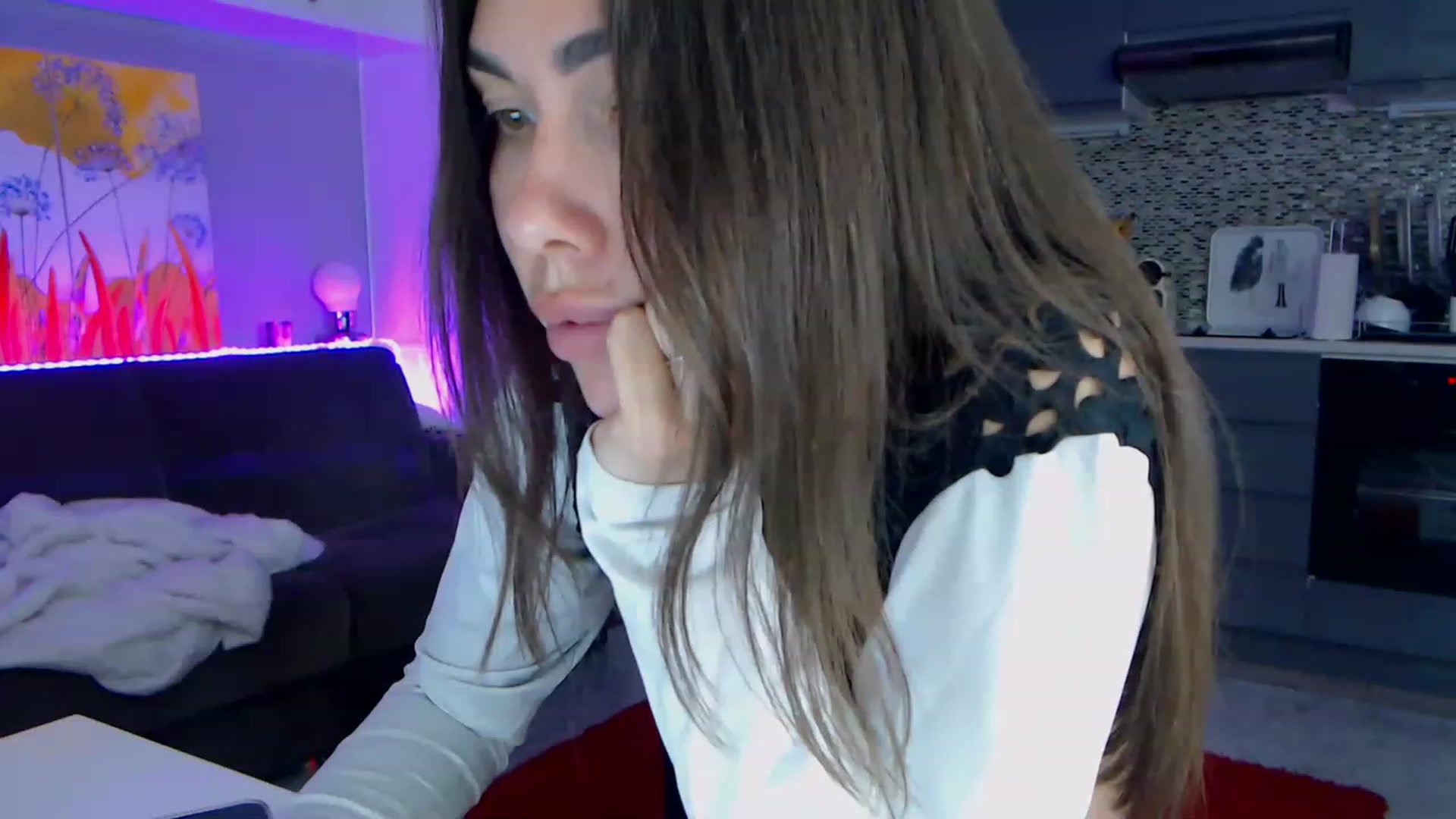 Gallery image thumbnail from VikiEvans's myfreecams stream on, 04/14/2023, 17:20 image 19 of 20