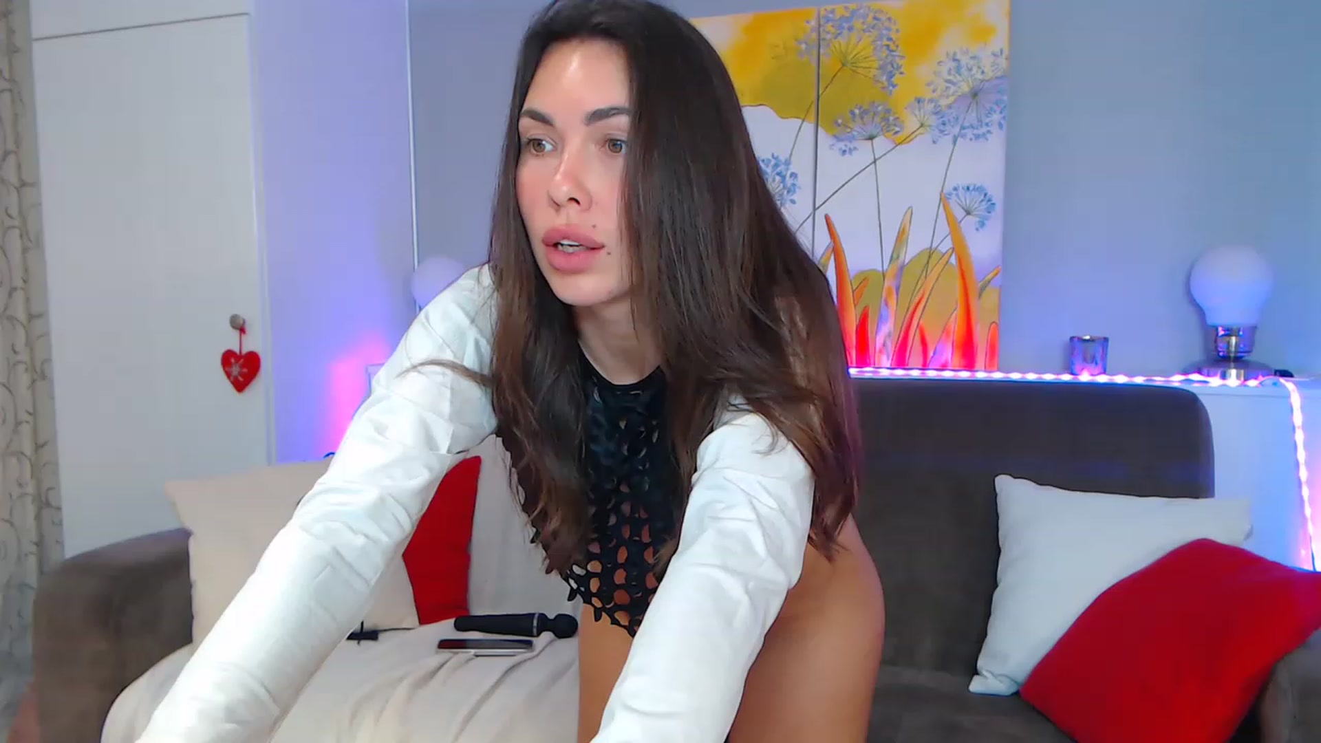 Gallery image thumbnail from VikiEvans's myfreecams stream on, 04/20/2023, 17:07 image 3 of 20