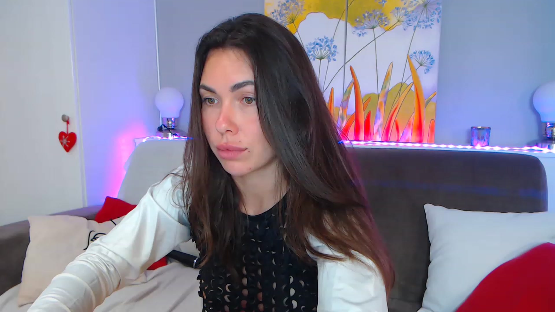 Gallery image thumbnail from VikiEvans's myfreecams stream on, 04/20/2023, 19:08 image 4 of 20
