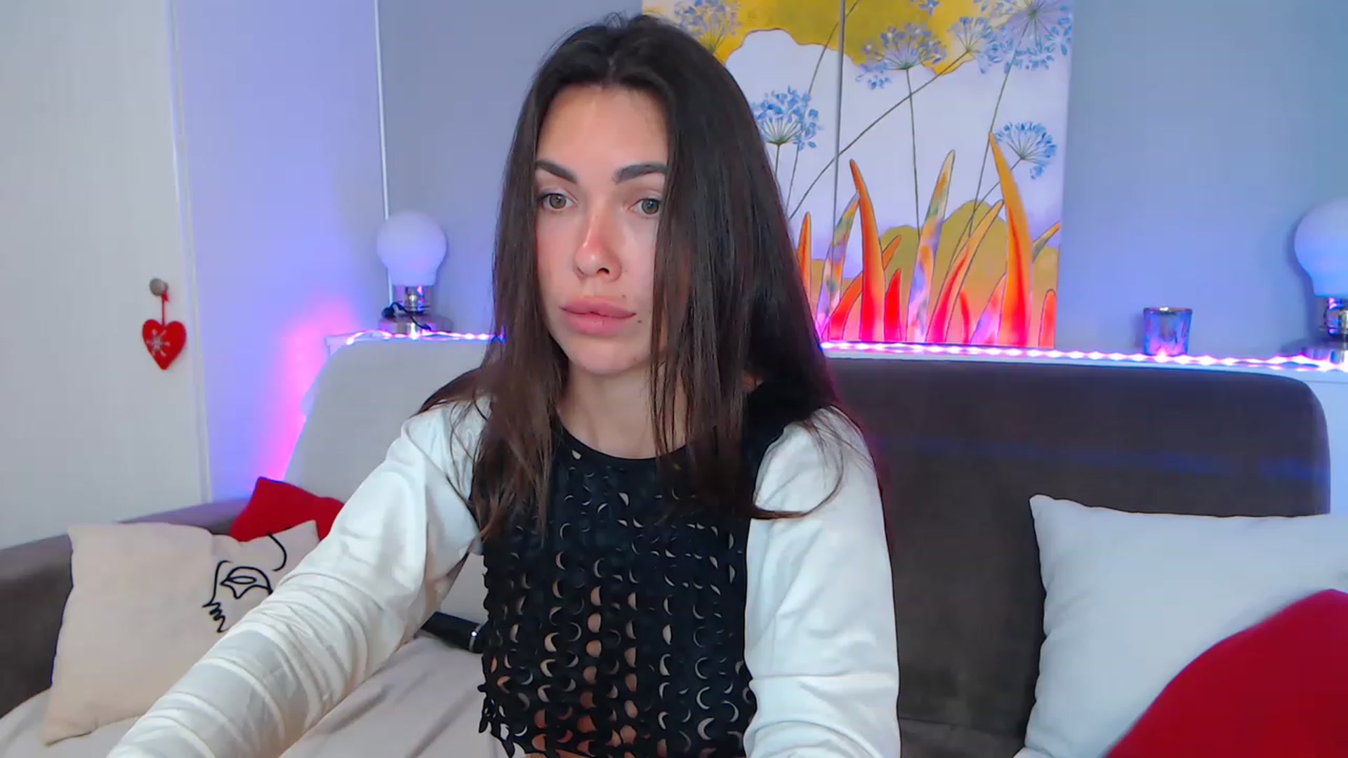 Gallery image thumbnail from VikiEvans's myfreecams stream on, 04/20/2023, 19:08 image 7 of 20