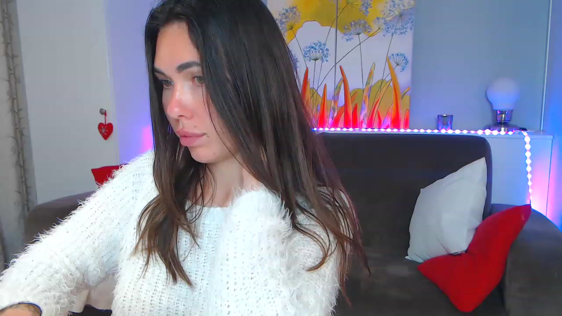 Gallery image thumbnail from VikiEvans's myfreecams stream on, 04/22/2023, 20:01 image 10 of 20
