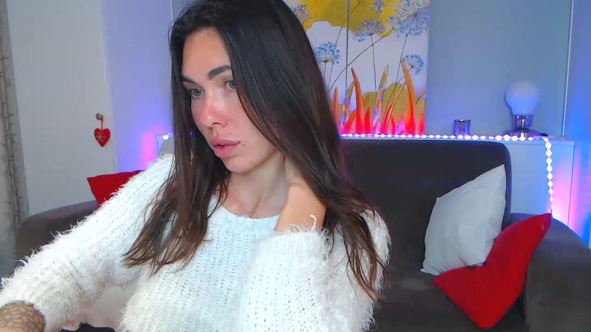 Gallery image thumbnail from VikiEvans's myfreecams stream on, 04/22/2023, 20:01 image 19 of 20