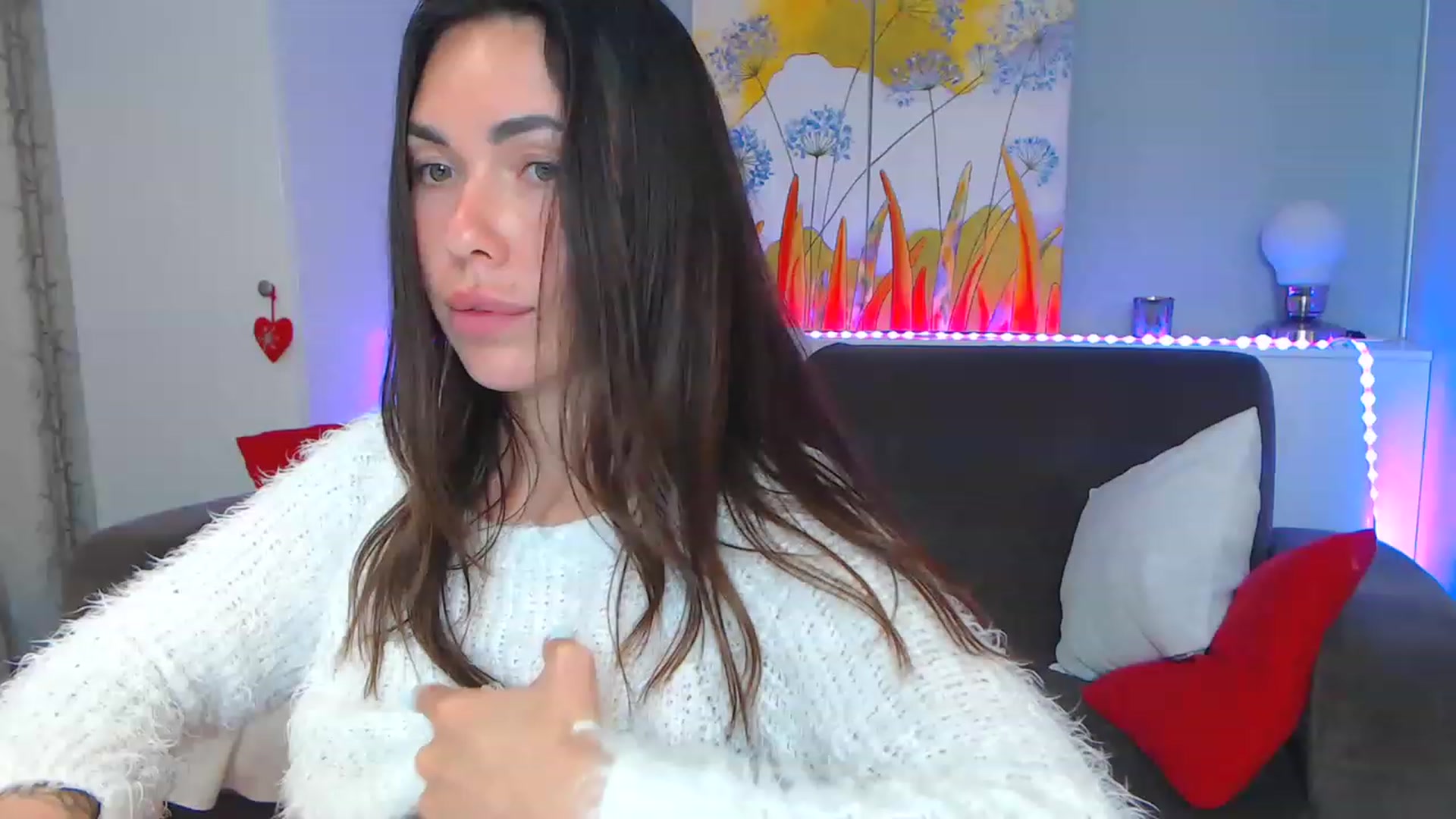 Gallery image thumbnail from VikiEvans's myfreecams stream on, 04/22/2023, 20:01 image 9 of 20