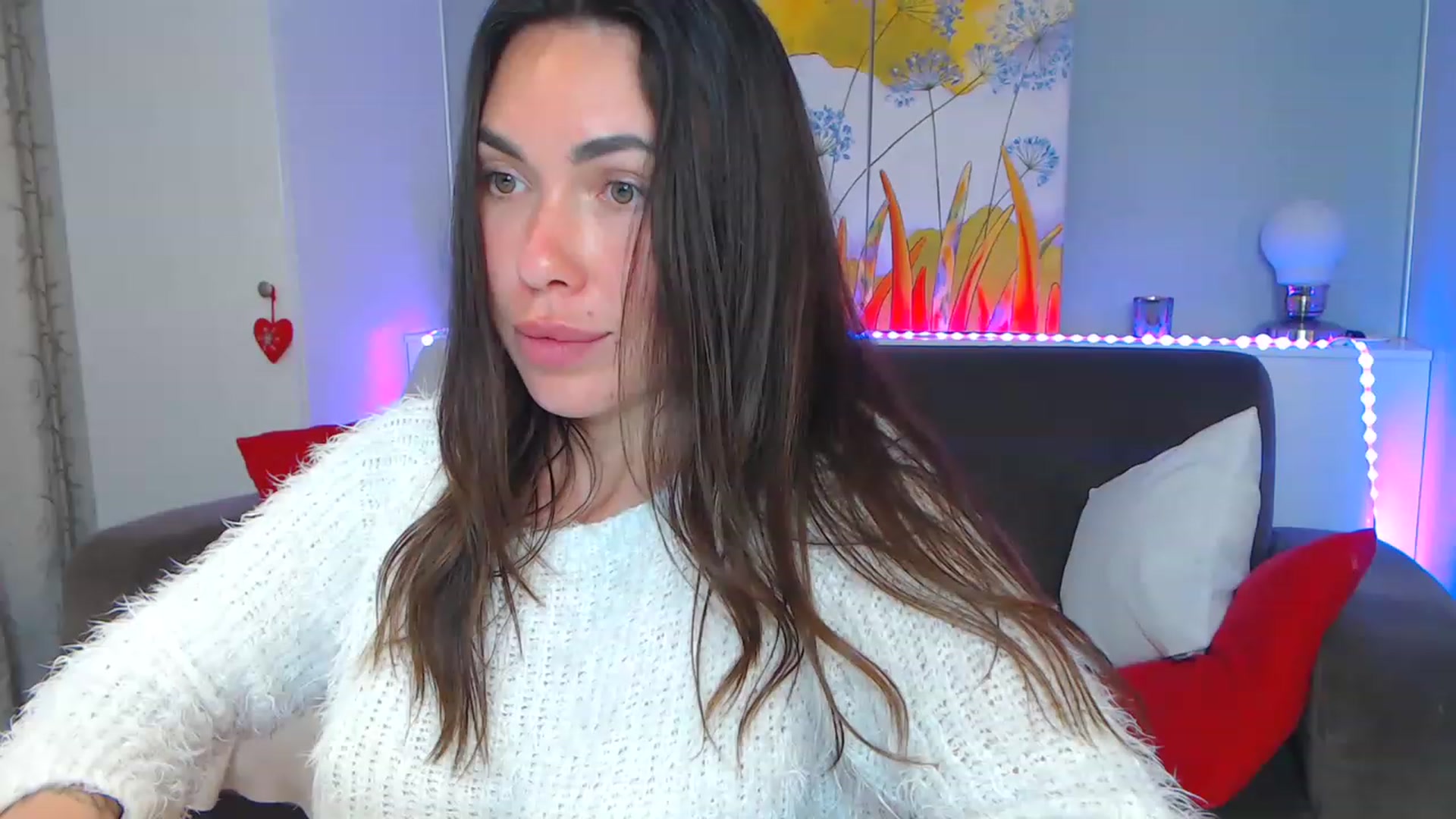 Gallery image thumbnail from VikiEvans's myfreecams stream on, 04/22/2023, 20:01 image 8 of 20