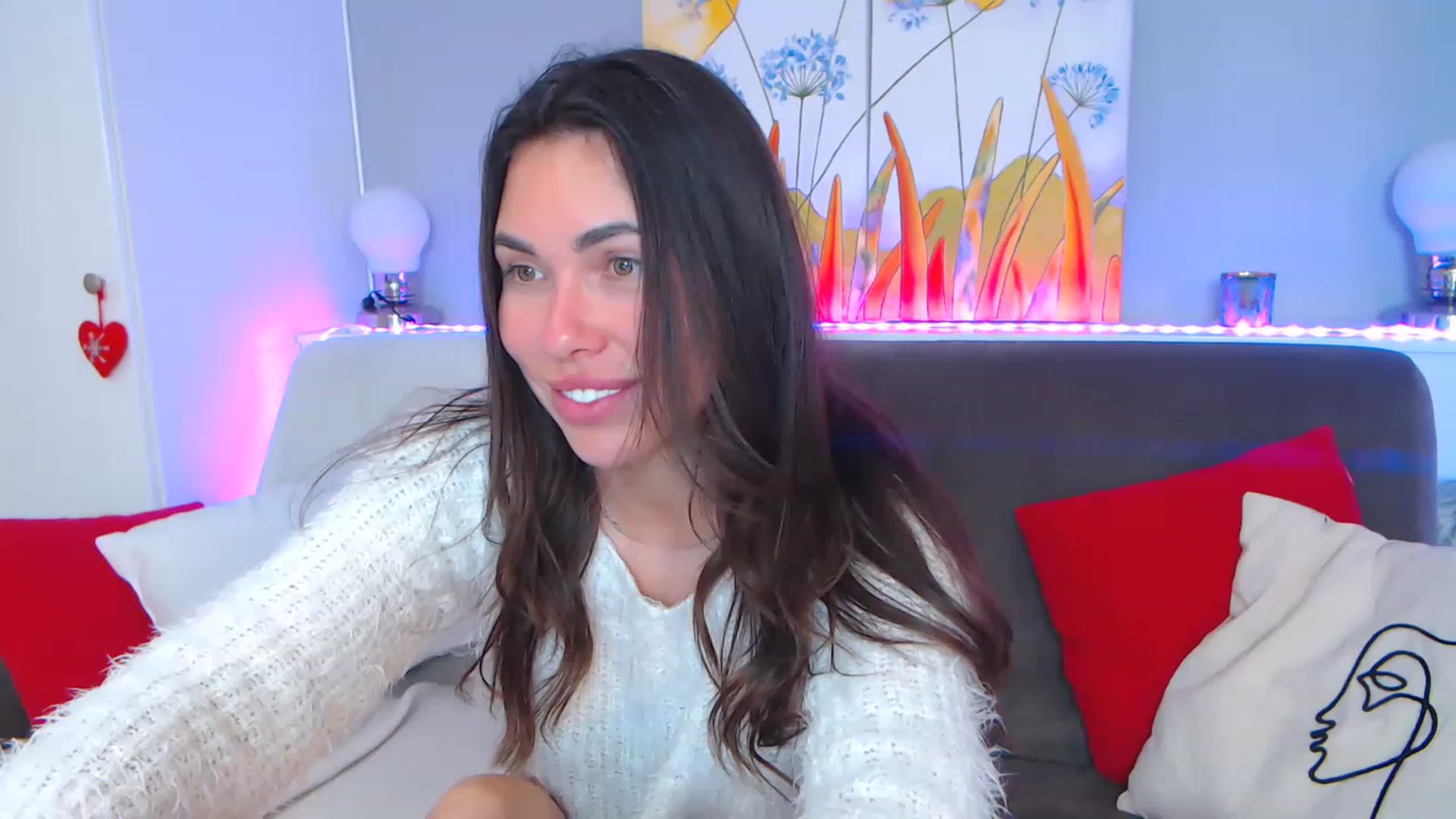 Gallery image thumbnail from VikiEvans's myfreecams stream on, 04/24/2023, 21:21 image 20 of 20