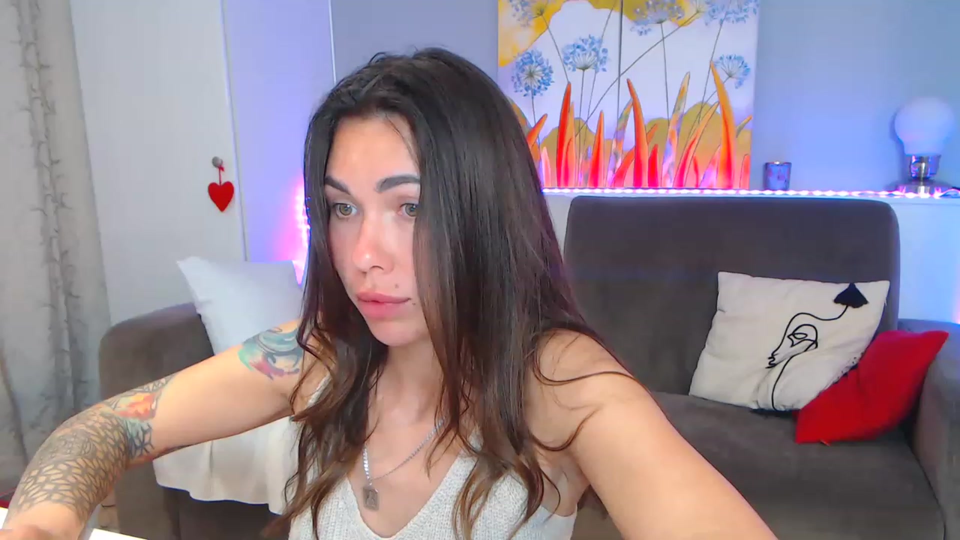 Gallery image thumbnail from VikiEvans's myfreecams stream on, 04/26/2023, 18:56 image 16 of 20