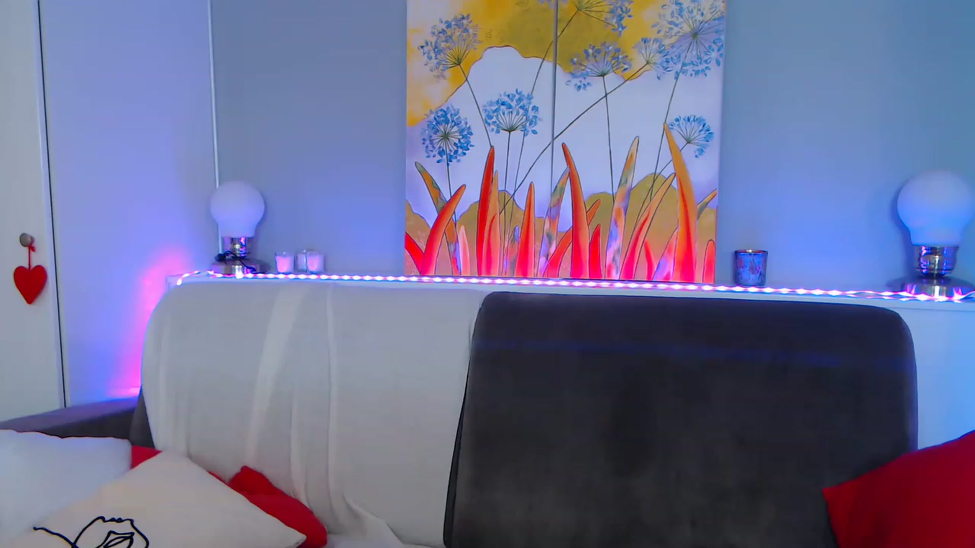 Gallery image thumbnail from VikiEvans's myfreecams stream on, 04/26/2023, 22:09 image 15 of 20