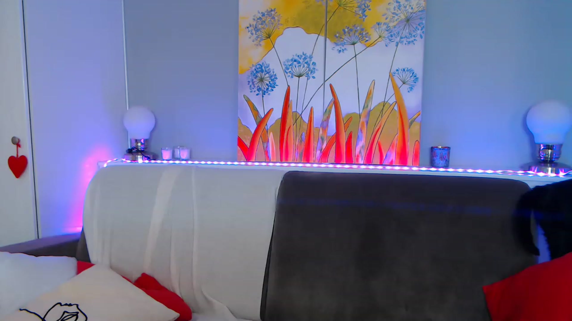 Gallery image thumbnail from VikiEvans's myfreecams stream on, 04/26/2023, 22:09 image 14 of 20