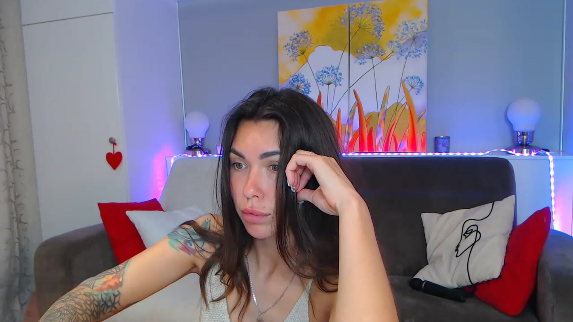 Gallery image thumbnail from VikiEvans's myfreecams stream on, 04/27/2023, 21:49 image 11 of 20