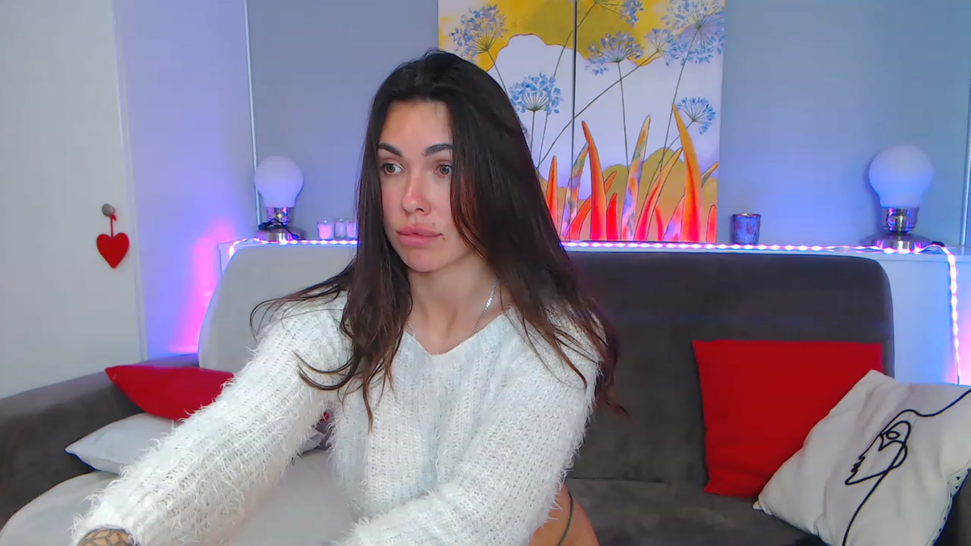 Gallery image thumbnail from VikiEvans's myfreecams stream on, 05/01/2023, 22:14 image 20 of 20