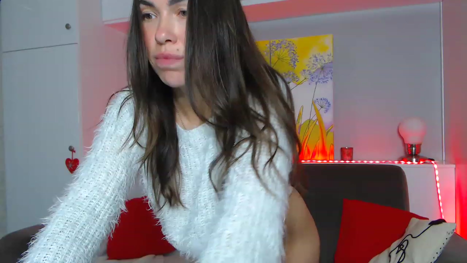 Gallery image thumbnail from VikiEvans's myfreecams stream on, 05/04/2023, 16:25 image 6 of 20