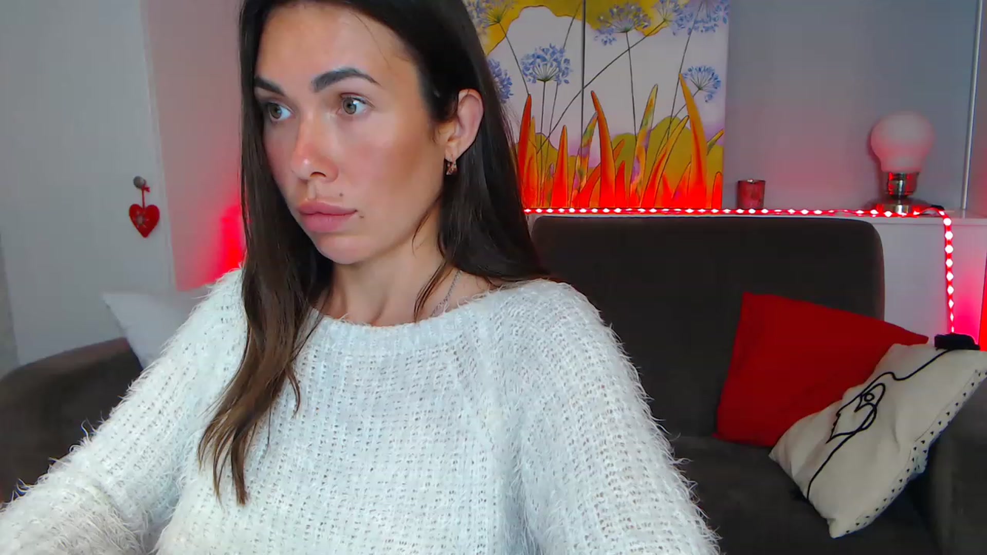 Gallery image thumbnail from VikiEvans's myfreecams stream on, 05/04/2023, 18:26 image 18 of 20