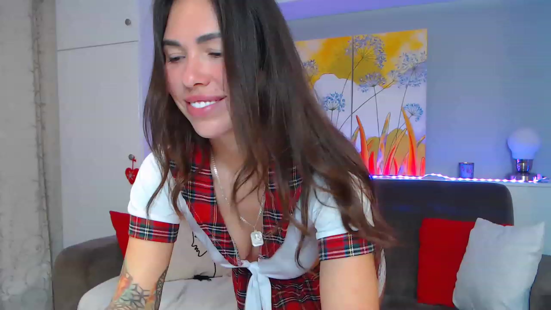 Gallery image thumbnail from VikiEvans's myfreecams stream on, 05/16/2023, 15:34 image 6 of 20