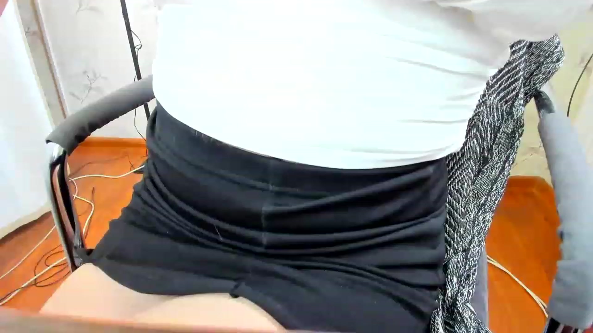 Gallery image thumbnail from VikkyBloom's myfreecams stream on, 05/22/2023, 14:58 image 15 of 20