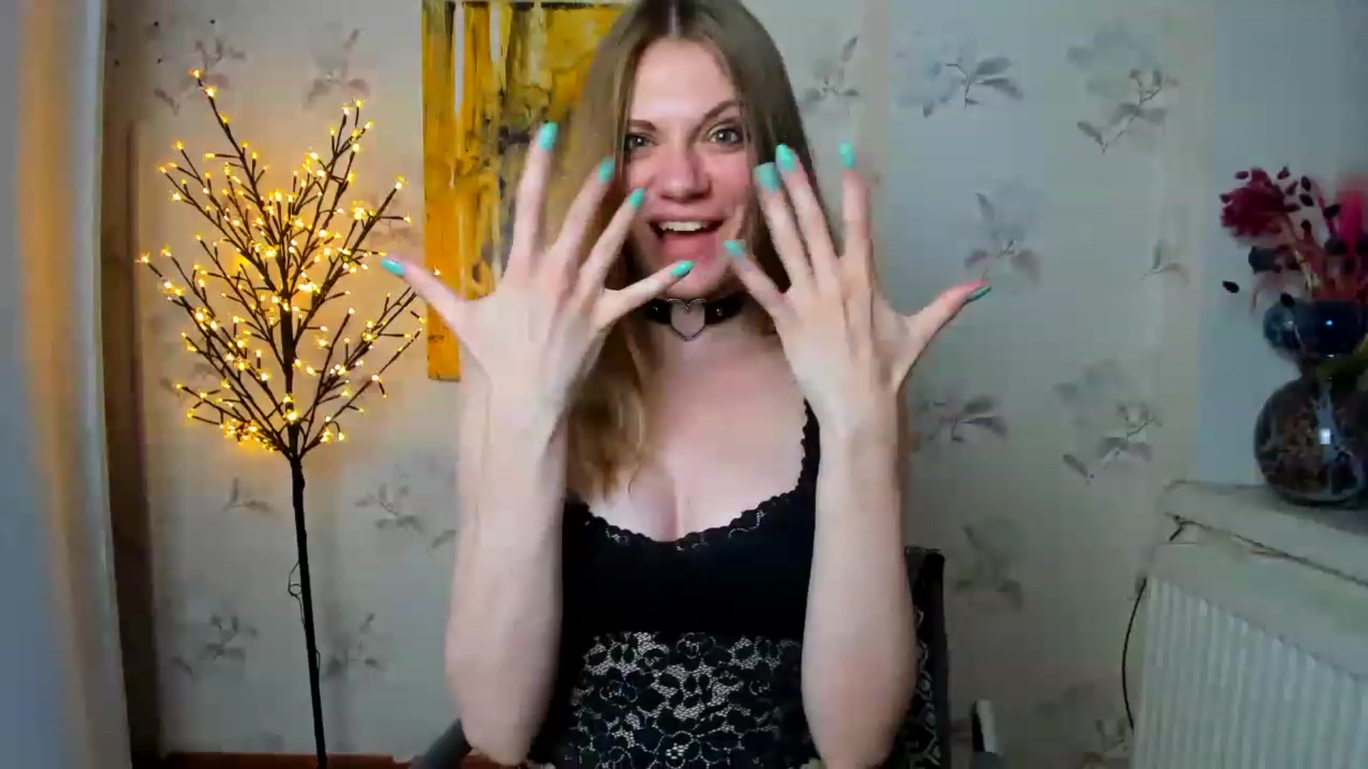 Gallery image thumbnail from VikkyBloom's myfreecams stream on, 05/24/2023, 12:49 image 14 of 20