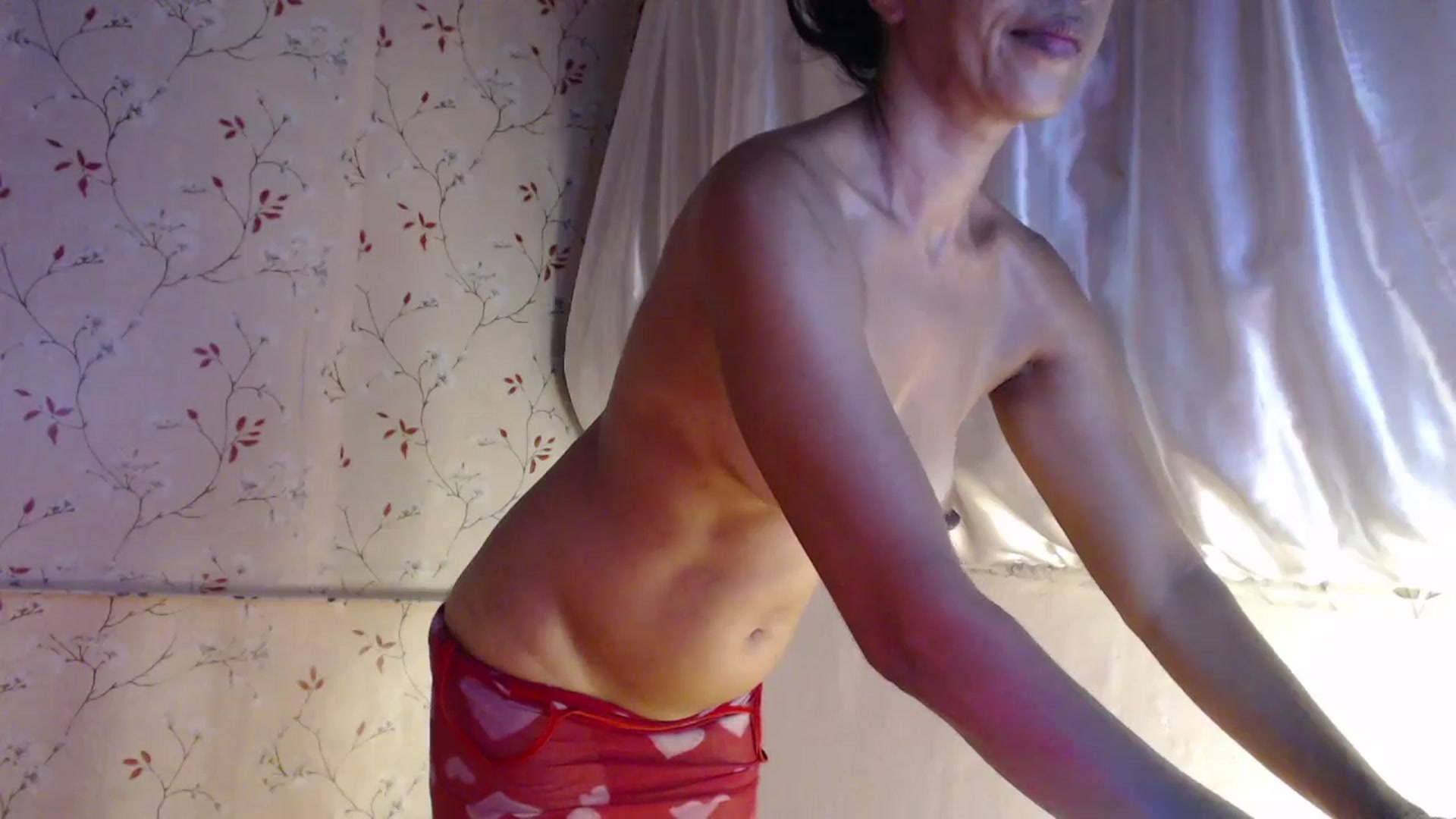 Gallery image thumbnail from ViktoriaFox's myfreecams stream on, 10/26/2025, 16:16 image 17 of 20