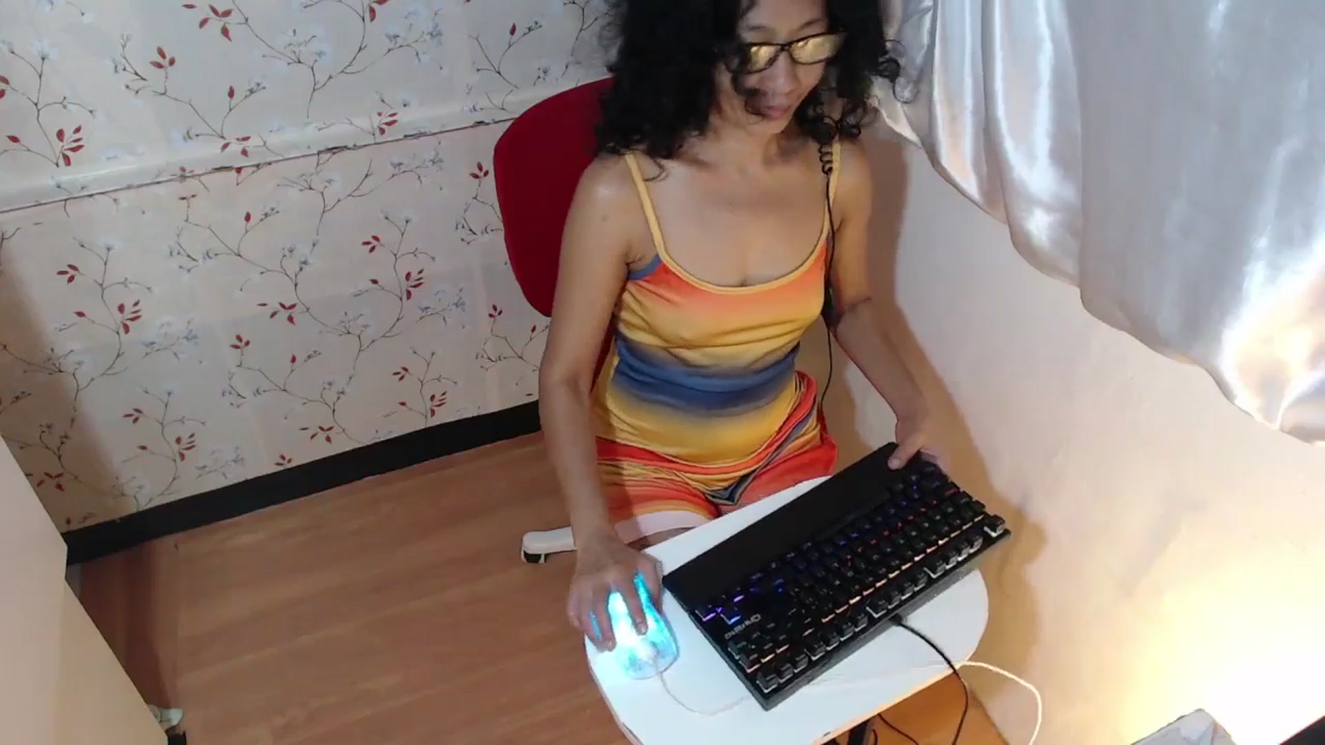Gallery image thumbnail from ViktoriaFox's myfreecams stream on, 01/14/2026, 08:38 image 9 of 20