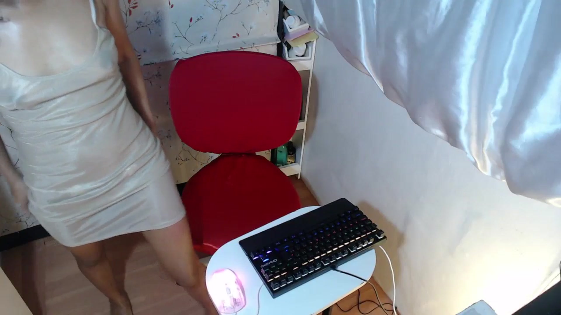 Gallery image thumbnail from ViktoriaFox's myfreecams stream on, 02/06/2026, 17:04 image 2 of 20