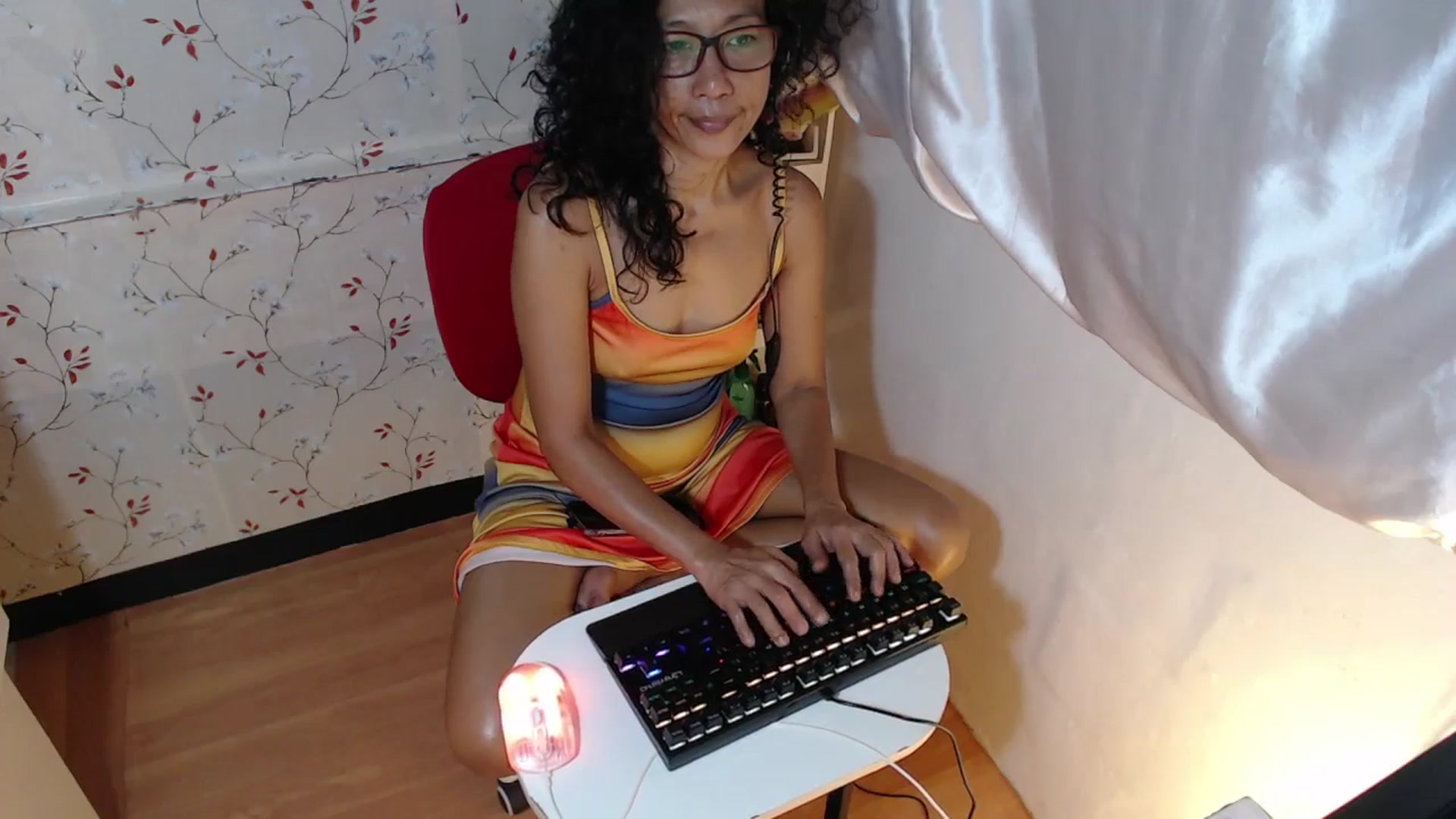 Gallery image thumbnail from ViktoriaFox's myfreecams stream on, 02/10/2026, 06:51 image 16 of 20