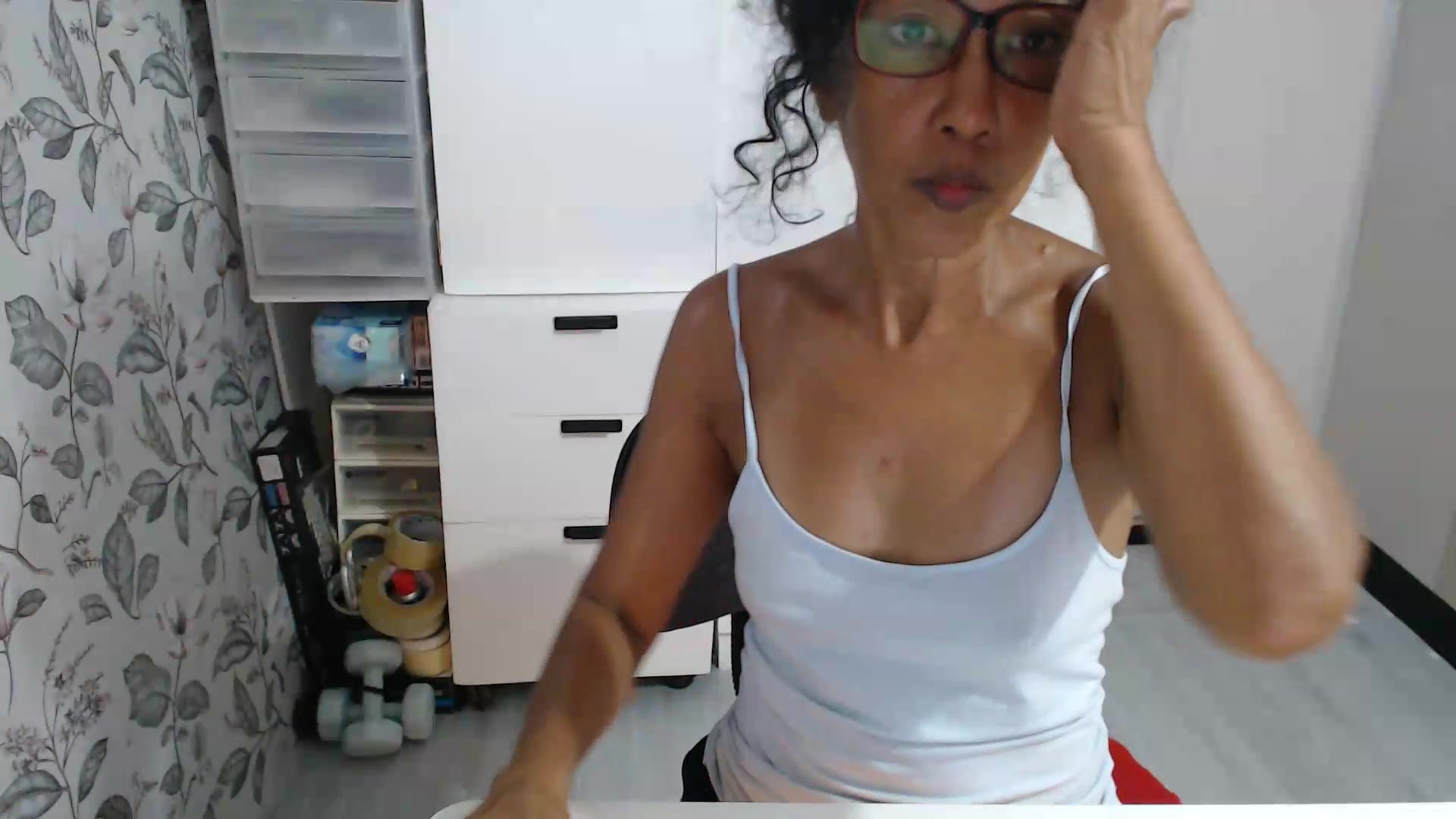 Gallery image thumbnail from ViktoriaFox's myfreecams stream on, 05/15/2026, 08:20 image 11 of 20